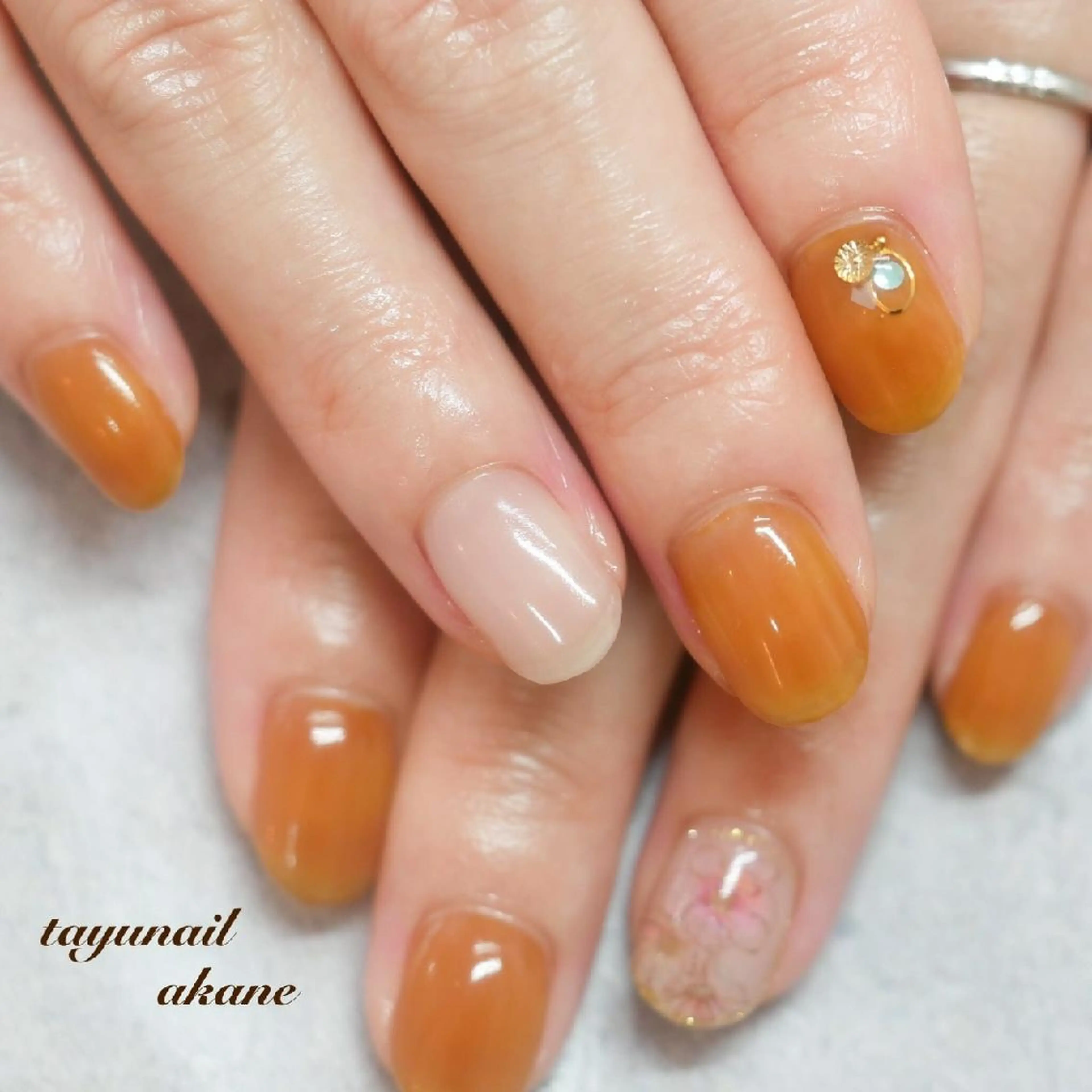 ネイル アートネイル ブルー ブラウン フラワーネイル ジェルネイル ネイルサロン 【たゆnail】のネイルデザイン