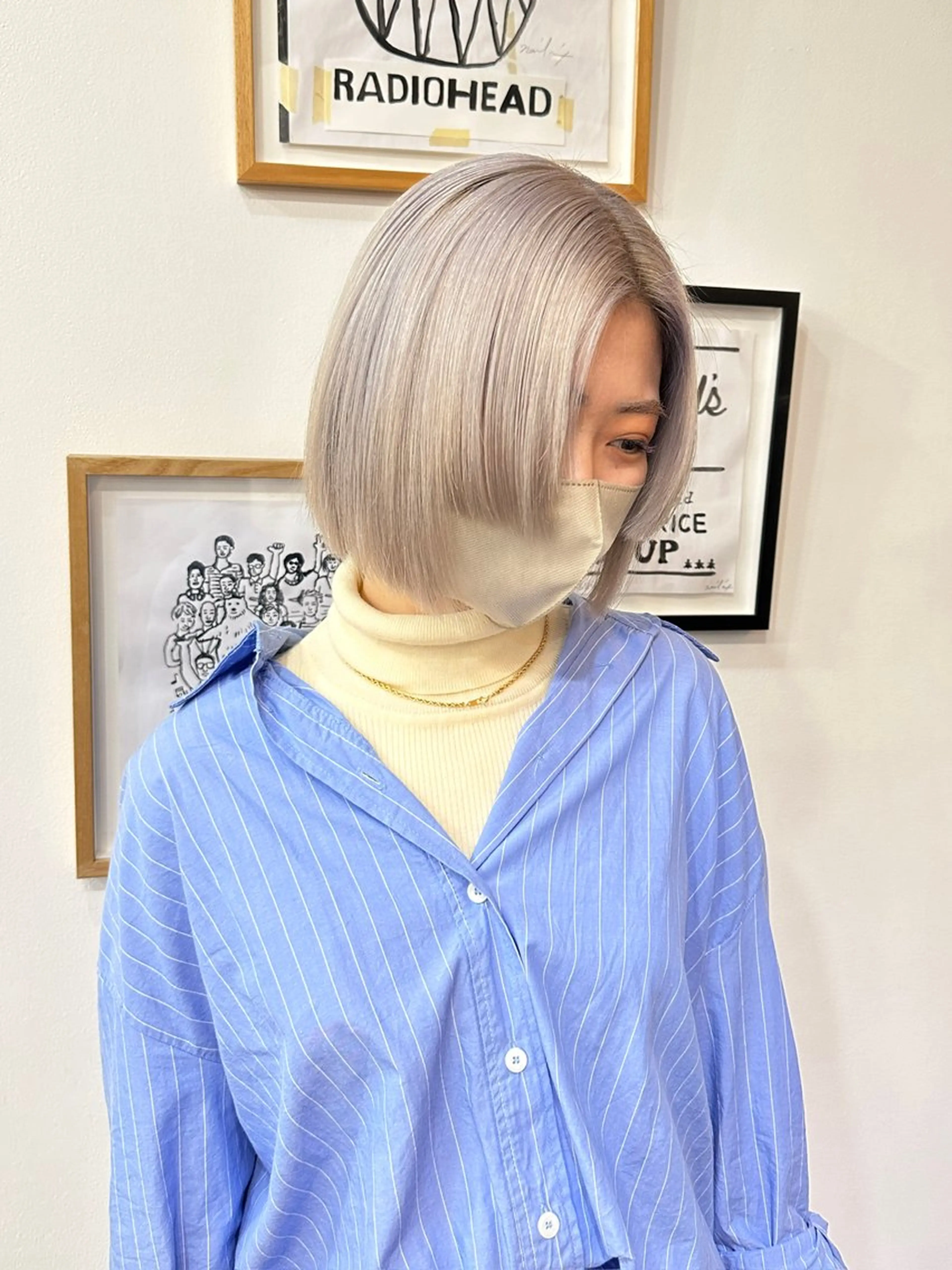 ショート カラー ベージュカラー ブリーチ ホワイトベージュ 磯　亜由香🌼 ブリーチ/ボブカットのヘアスタイル