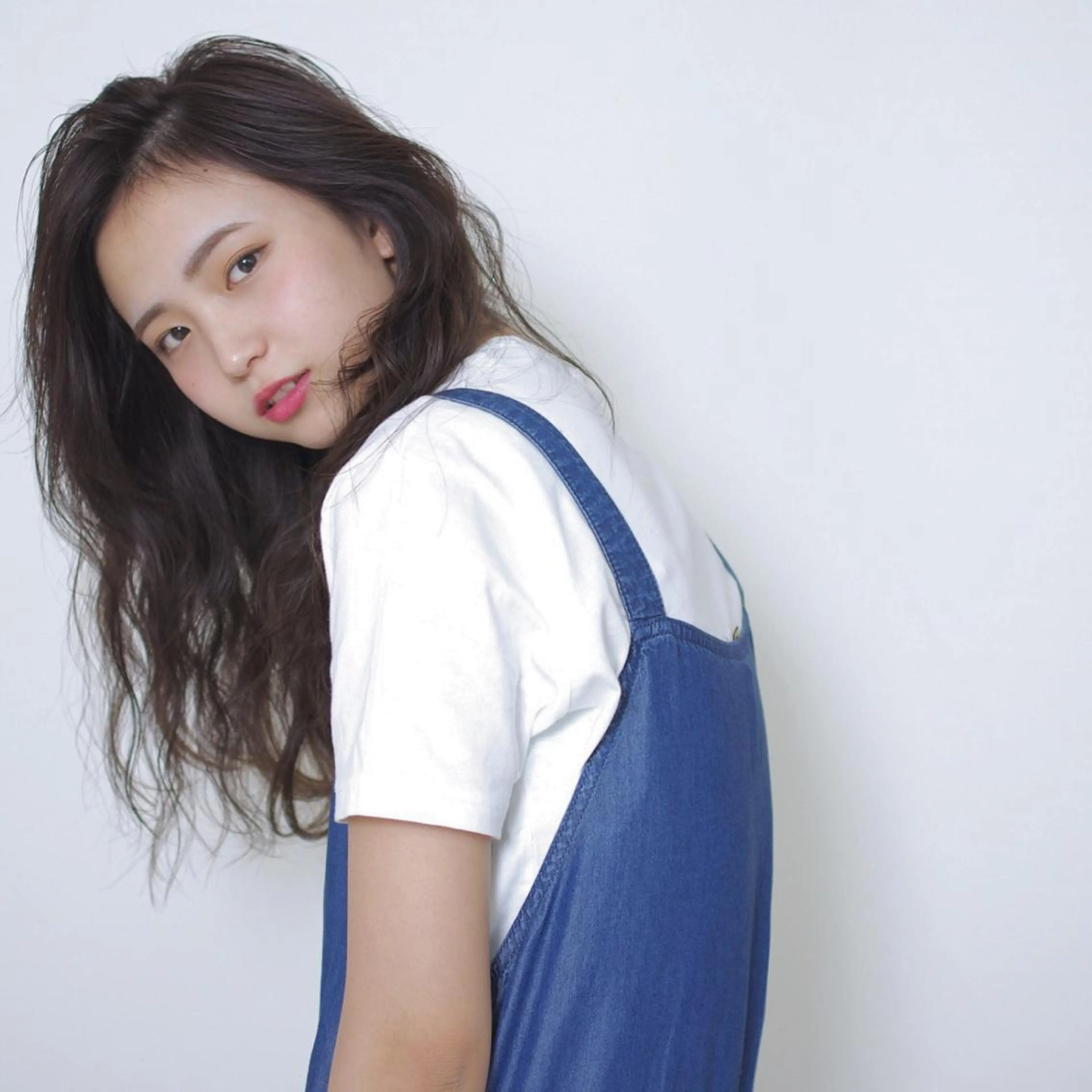 セミロング カラー アディクシーカラー 藤井 仁紀のヘアスタイル