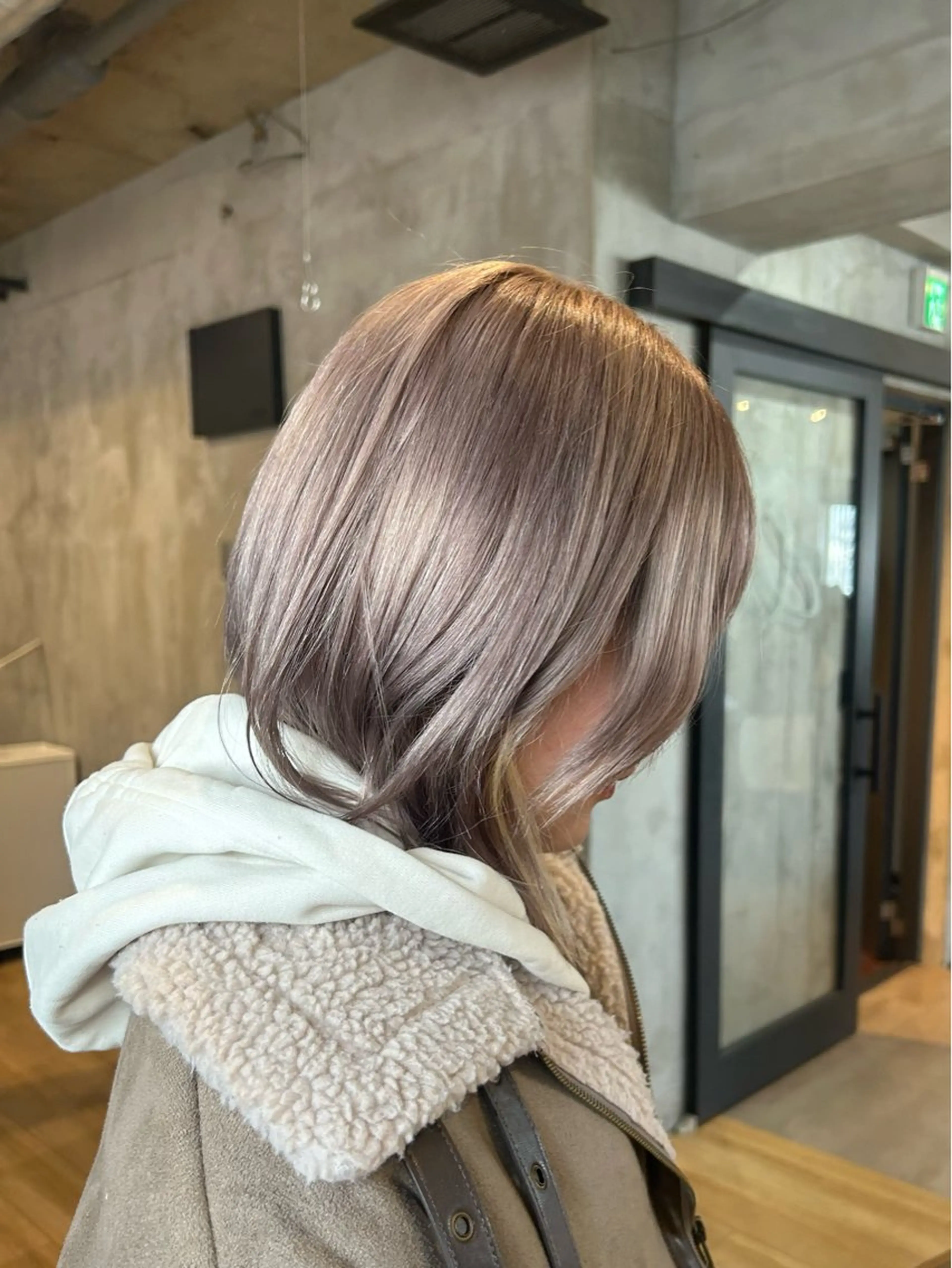 ミディアム カラー ヘアカラー 🐕‍🦺似合わせ 🐕‍🦺akariのヘアスタイル