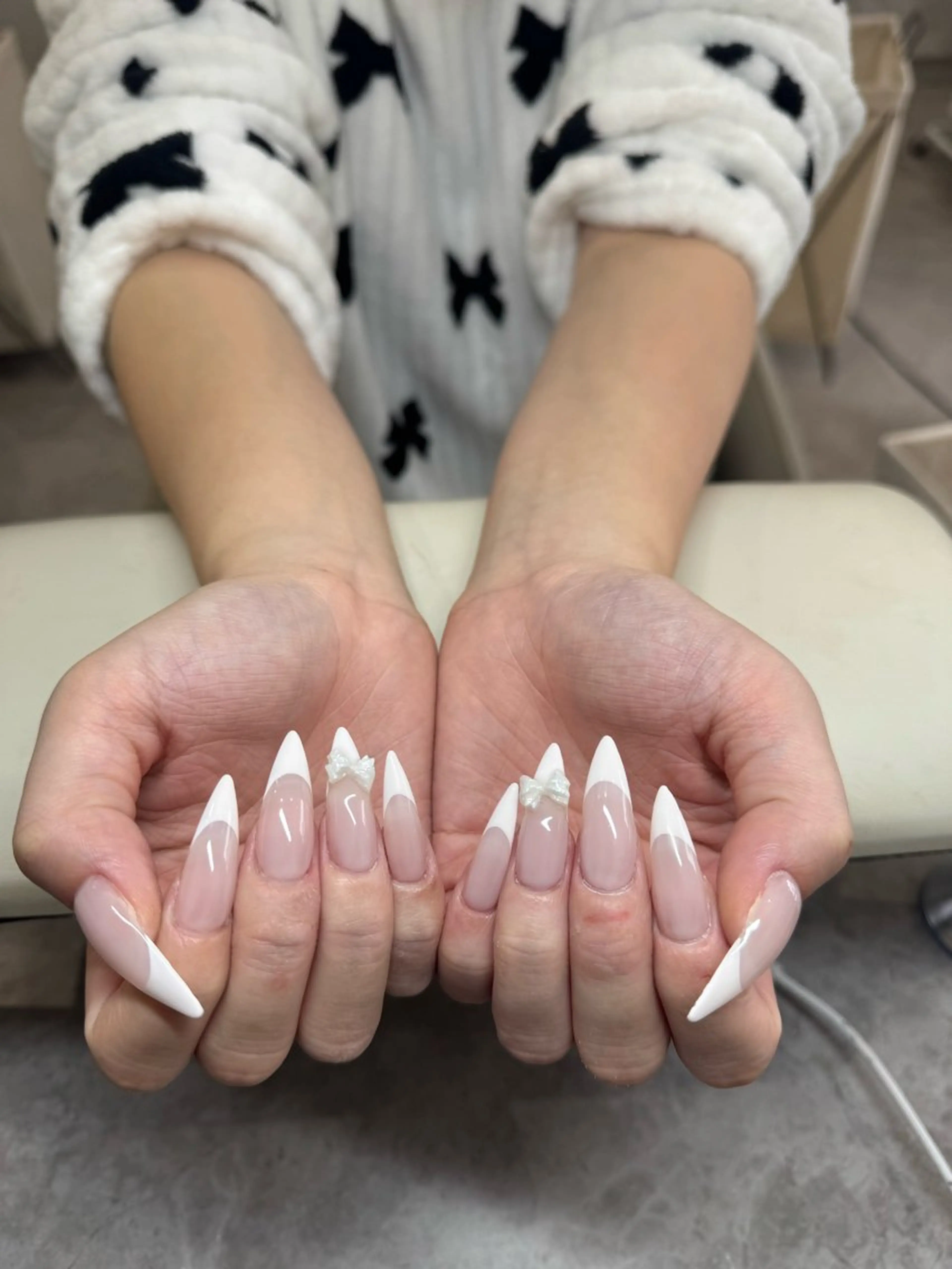 ネイル リボン ハンドネイル IROHA NAIL 北村菜帆のネイルデザイン