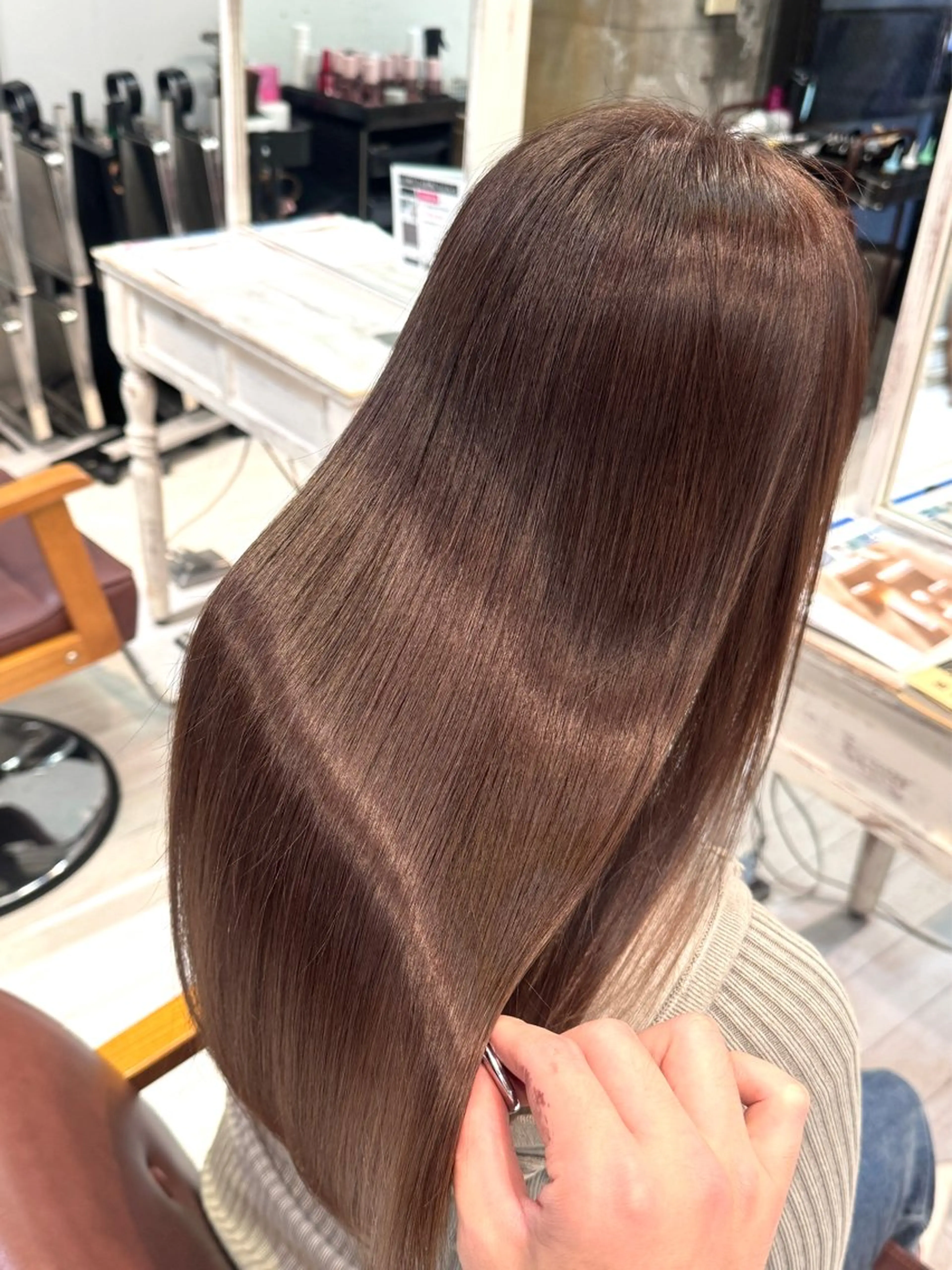 セミロング カラー ヘアカラー 縮毛矯正 トリートメント F Beauty表参道所属・髪質改善/縮毛矯正/ レイヤーカット/ガブのヘアスタイル