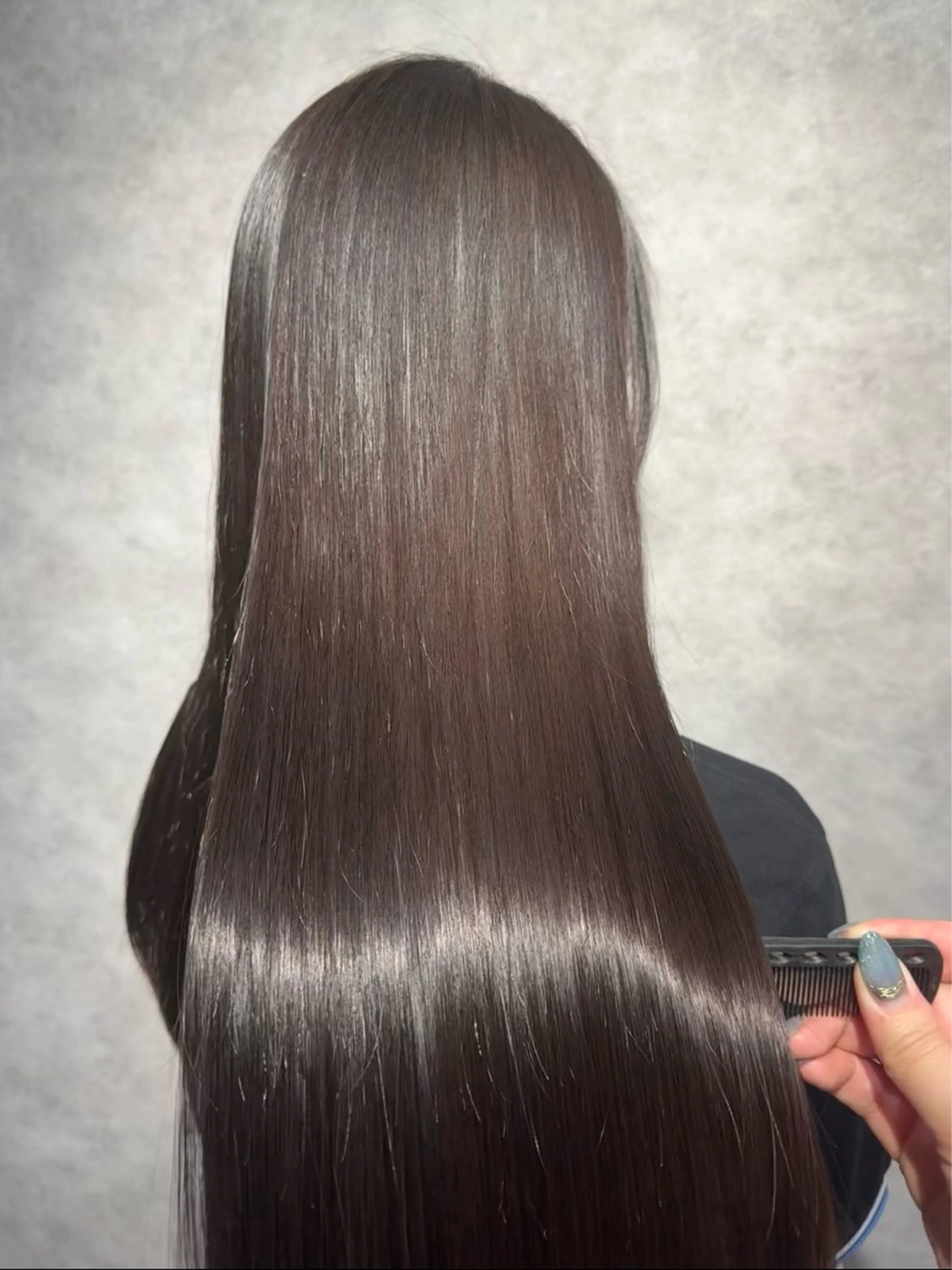 ロング 縮毛矯正 REM 阿佐ヶ谷所属・REM【阿佐ヶ谷】 MEGUのヘアスタイル