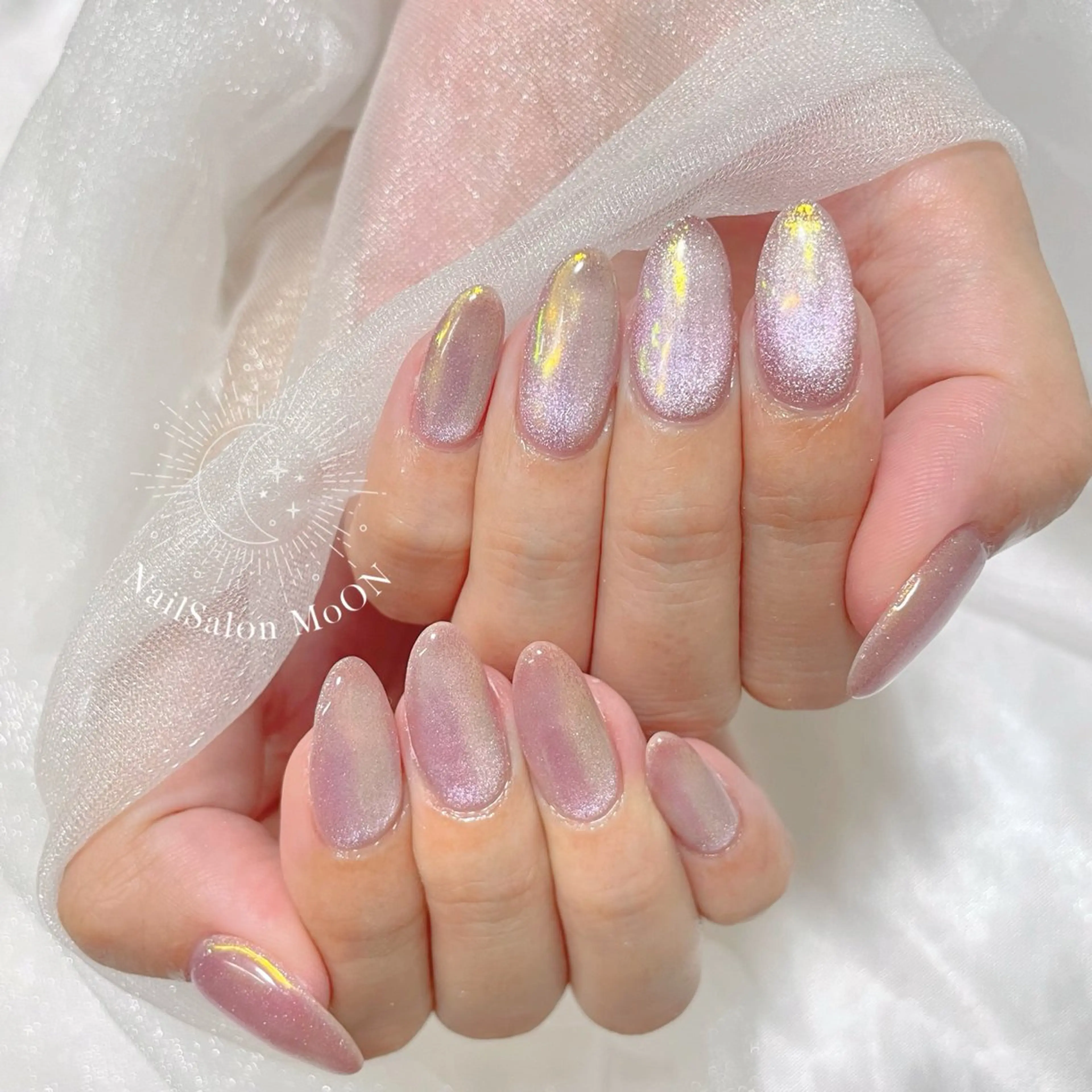 ネイル オーロラネイル マグネットネイル MoON...❤︎ MeGuのネイルデザイン