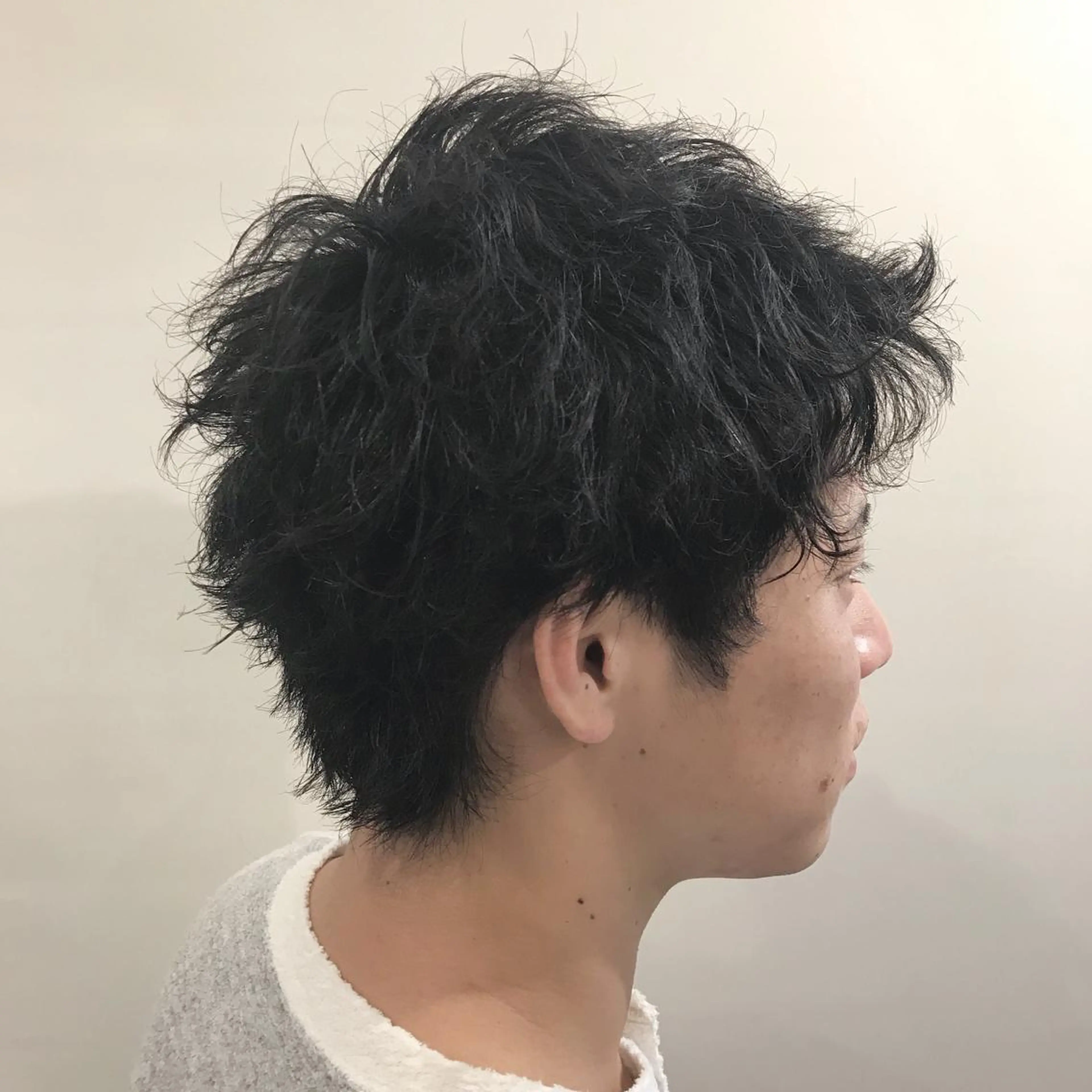 ショート パーマ メンズ 平尾 拓也のヘアスタイル