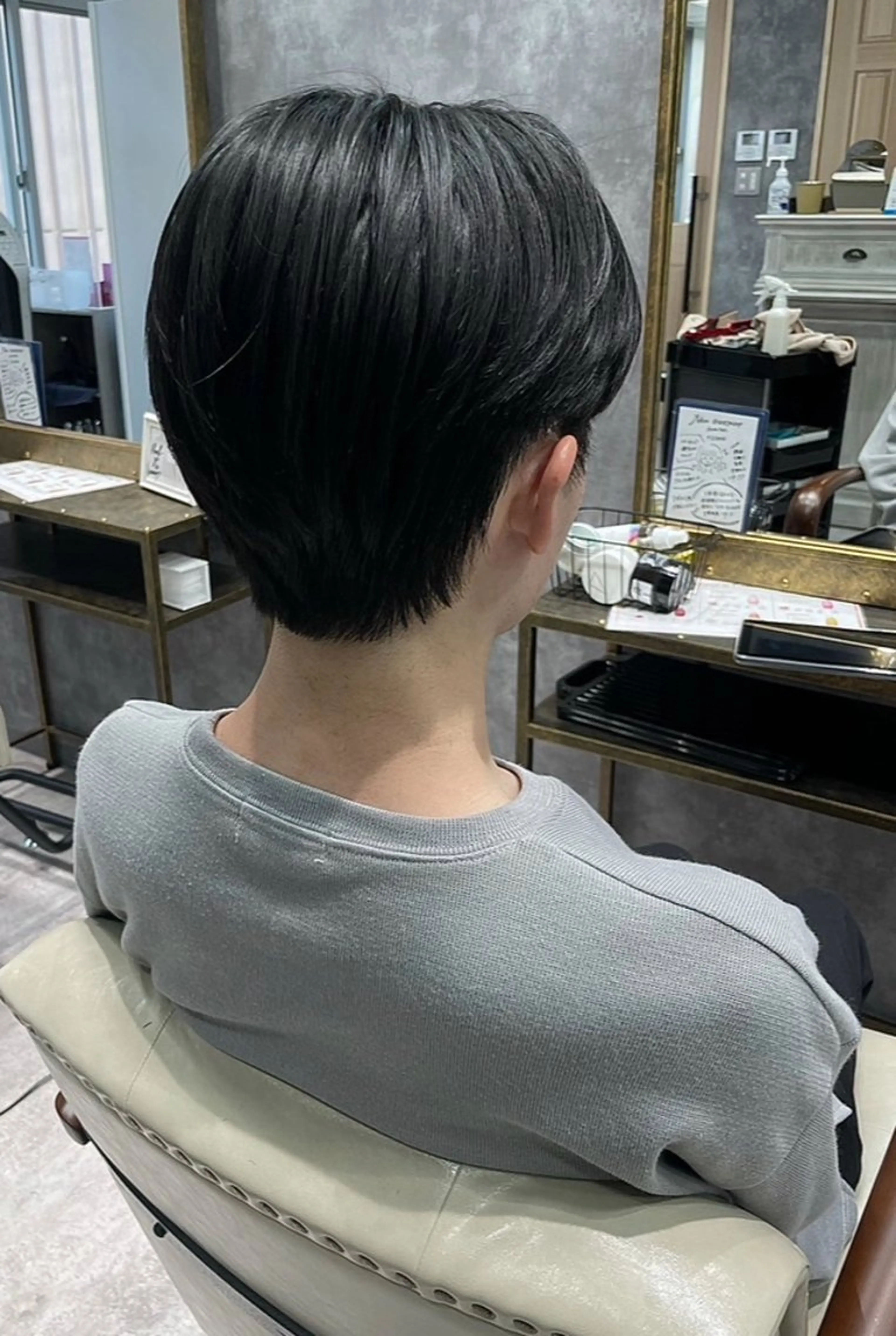 メンズ ニュアンスパーマ🌀 毛流れ🩶イザベラのヘアスタイル