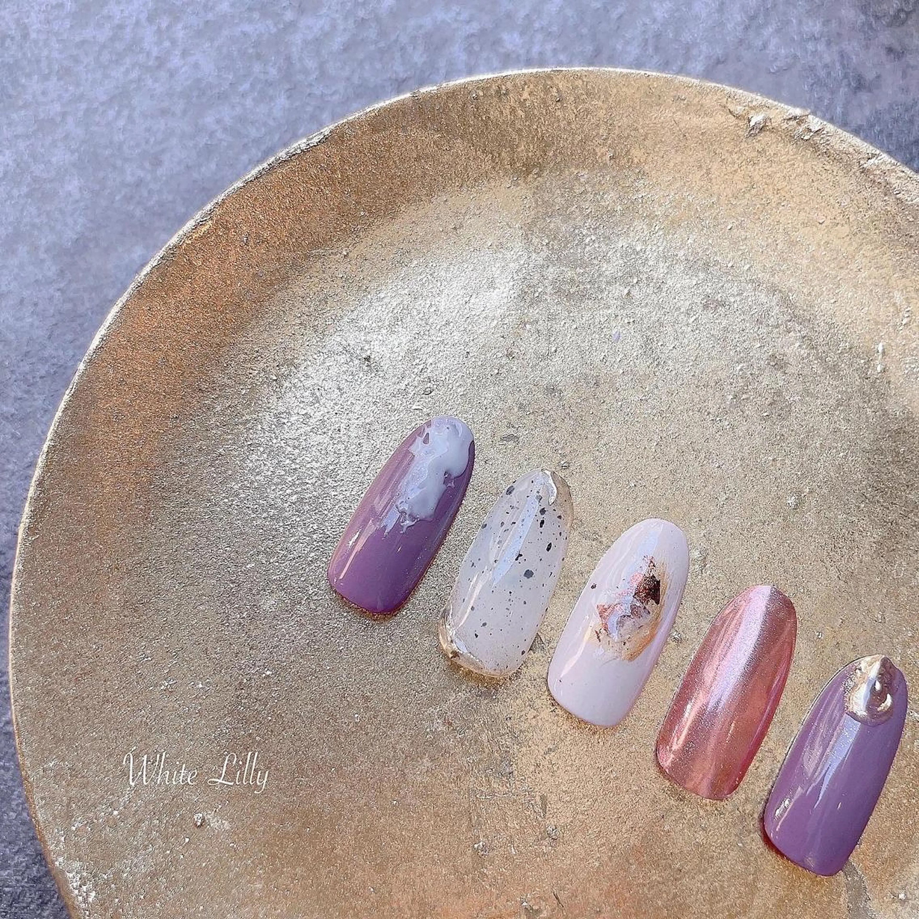 ネイル 春ネイル White lily所属・牧田 雅世のネイルデザイン