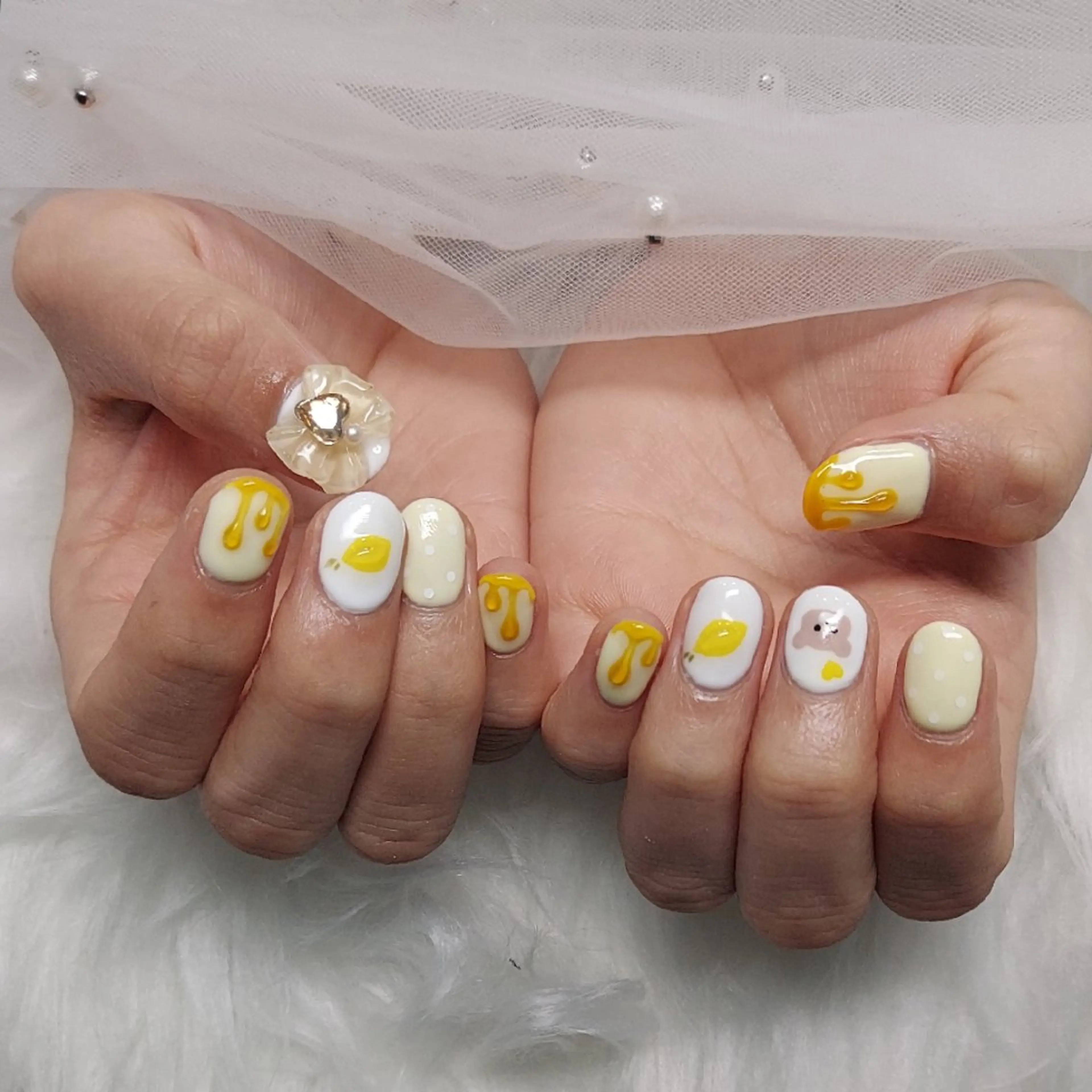 ネイル アートネイル 春ネイル 黄色 Mermaid Nail みはなのネイルデザイン