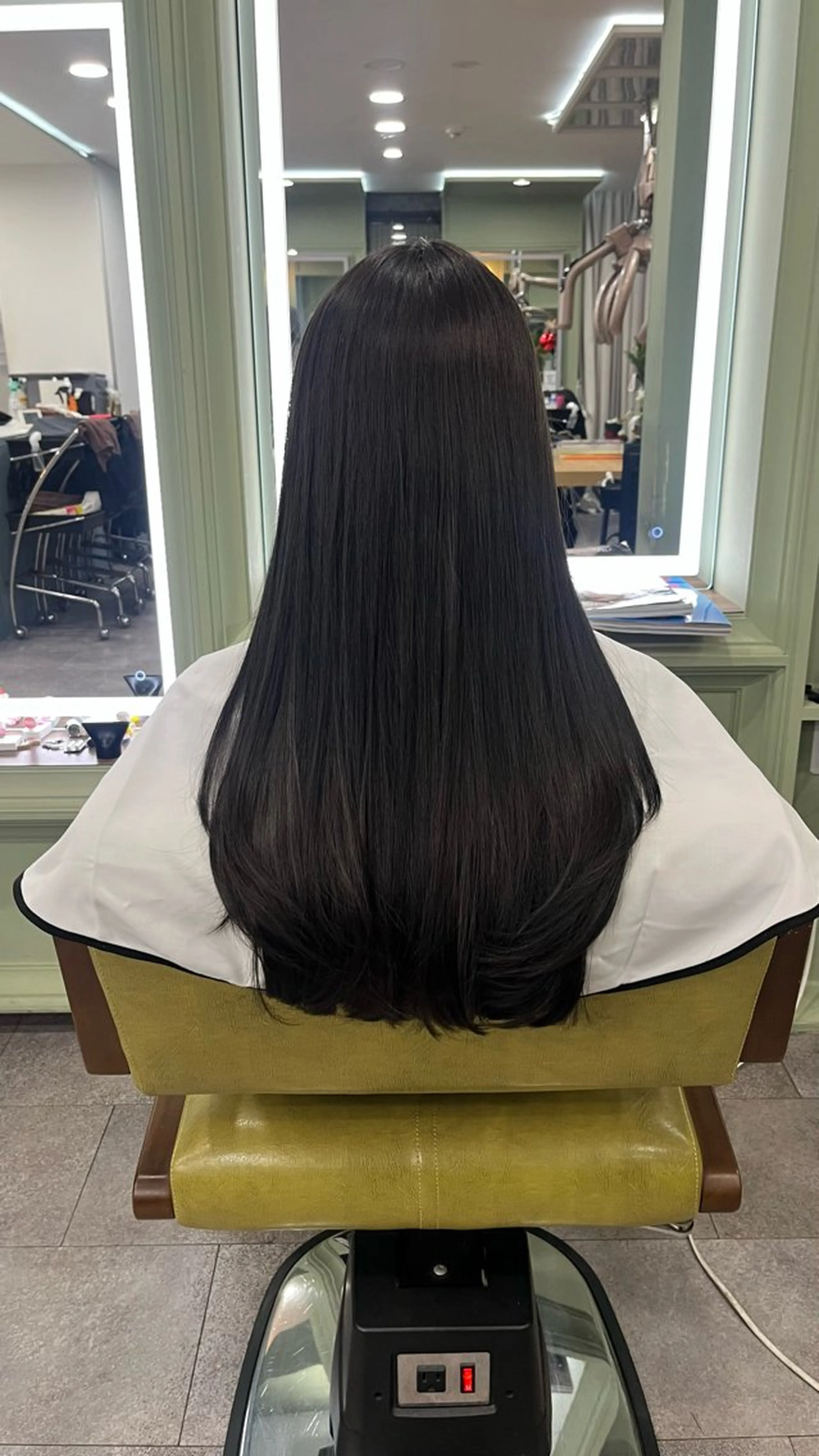 カラー AYANE ◝✩韓国ヘアのヘアスタイル