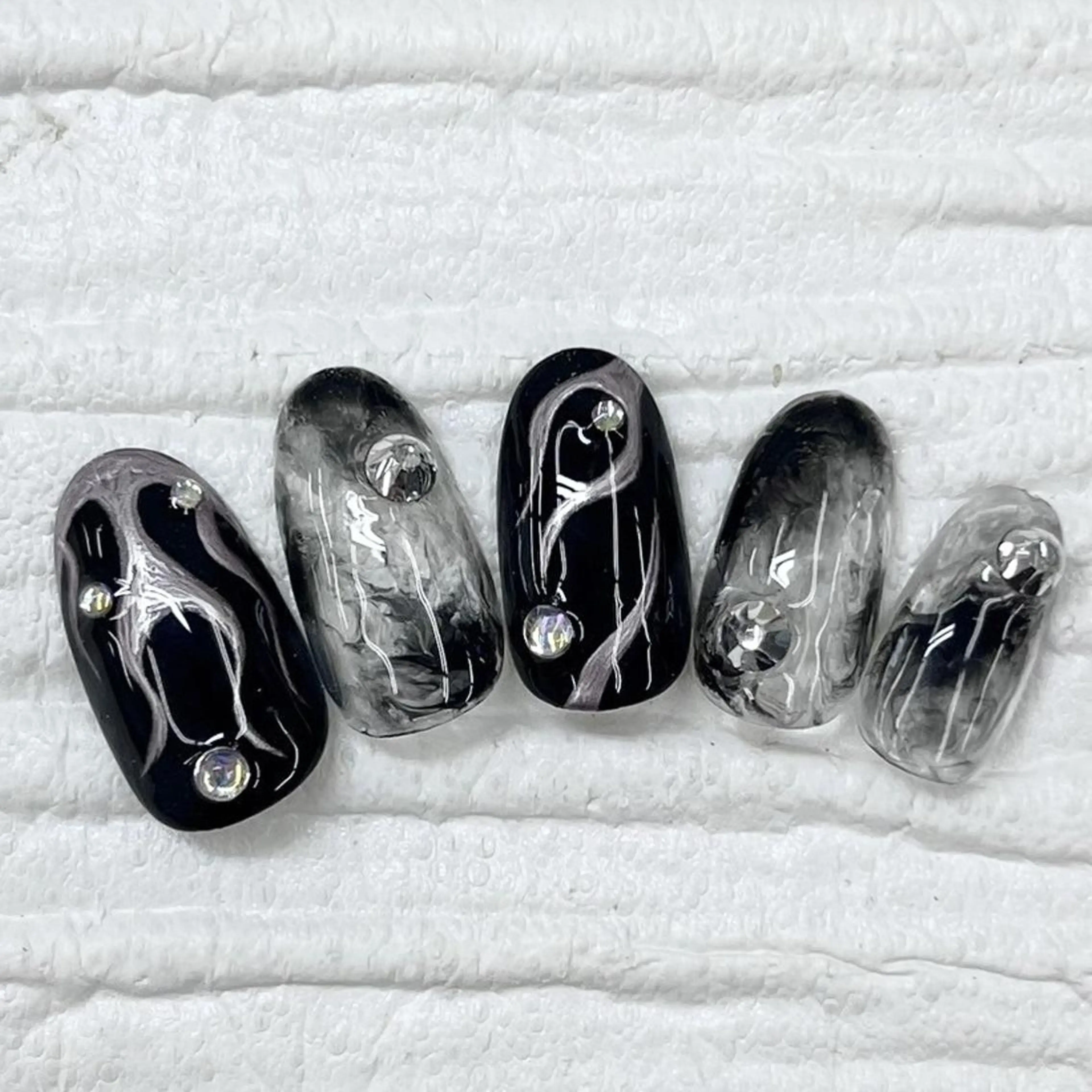 ネイル Nail salon Honey Beeのネイルデザイン