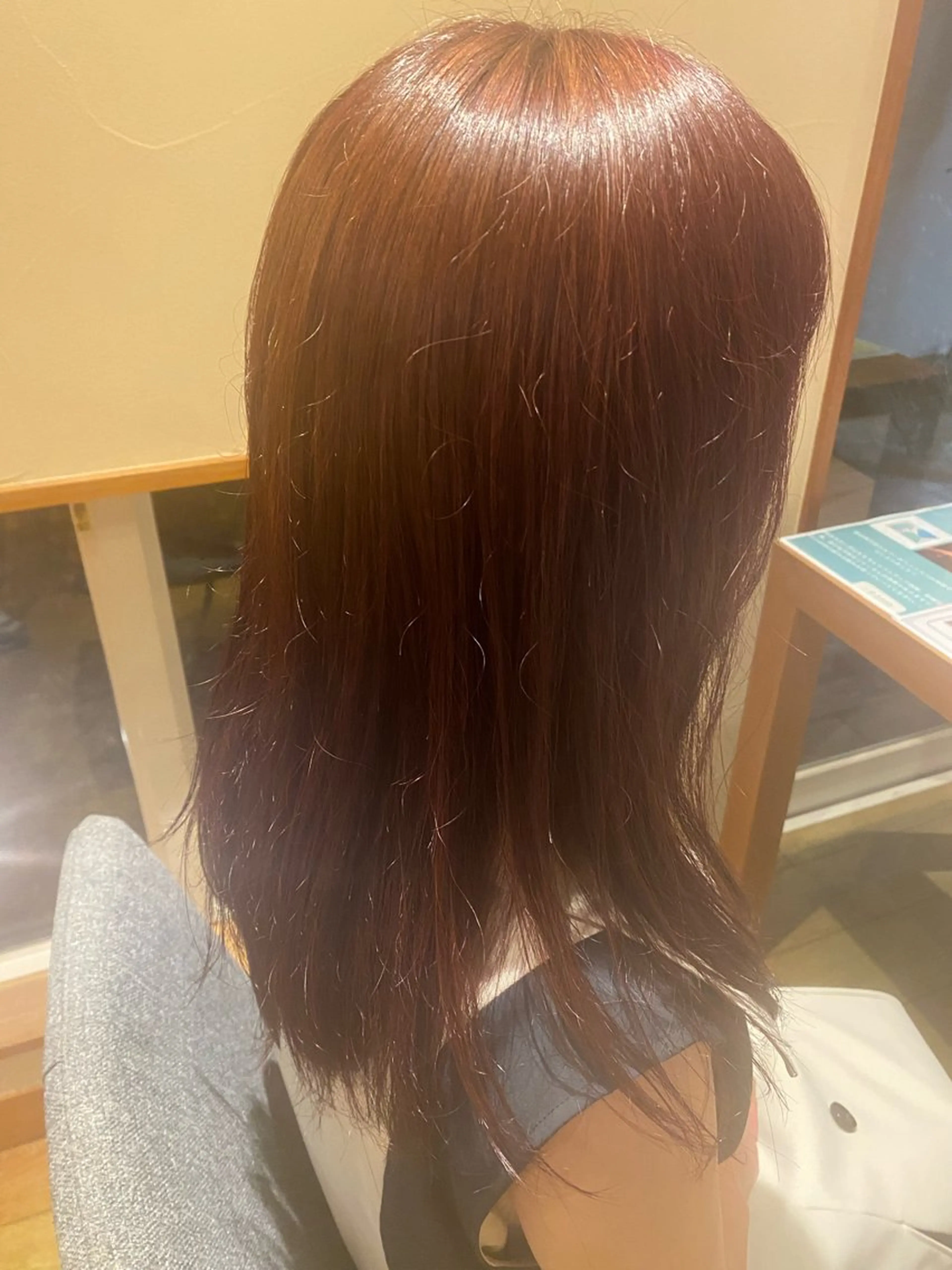 セミロング カラー ブリーチ ブリーチなしカラー sagedoue MIZUKI✂️のヘアスタイル