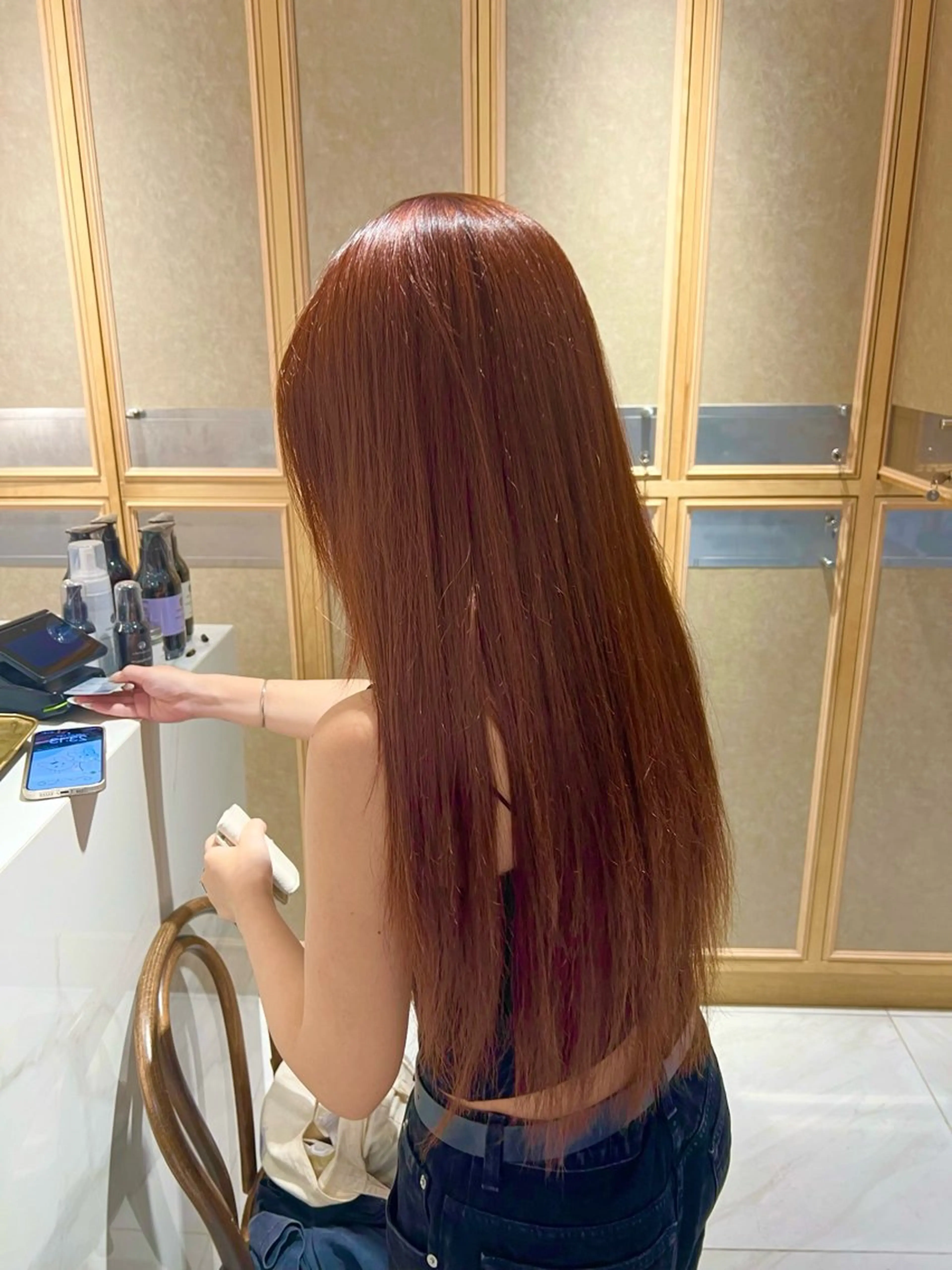 ロング オレンジブラウン カット ヘアカラー 縮毛矯正 トリートメント ヘッドスパ ブリーチ/縮毛矯正 🏖️MIREのヘアスタイル