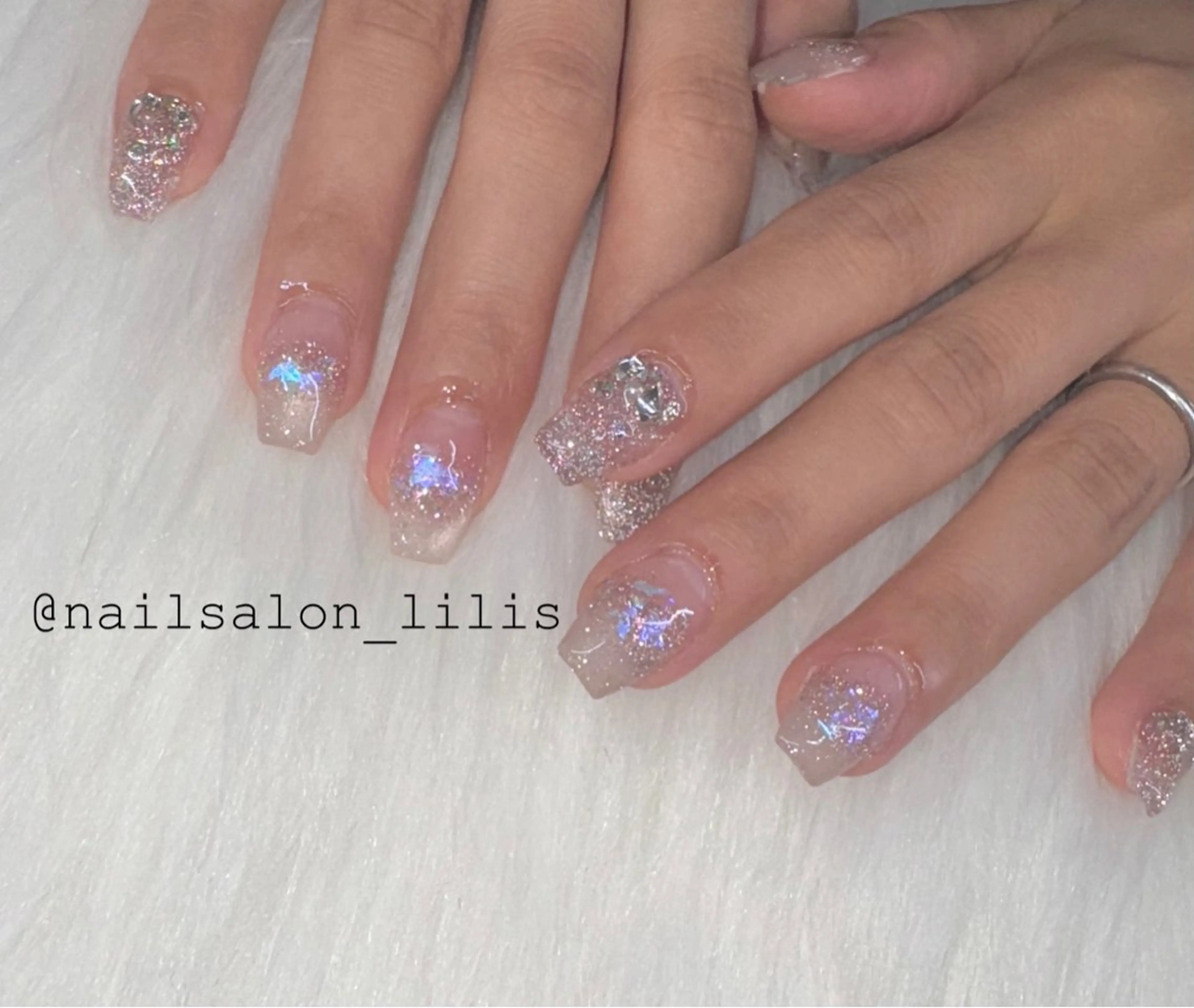 ネイル ハンドネイル nailsalon Lilisのネイルデザイン