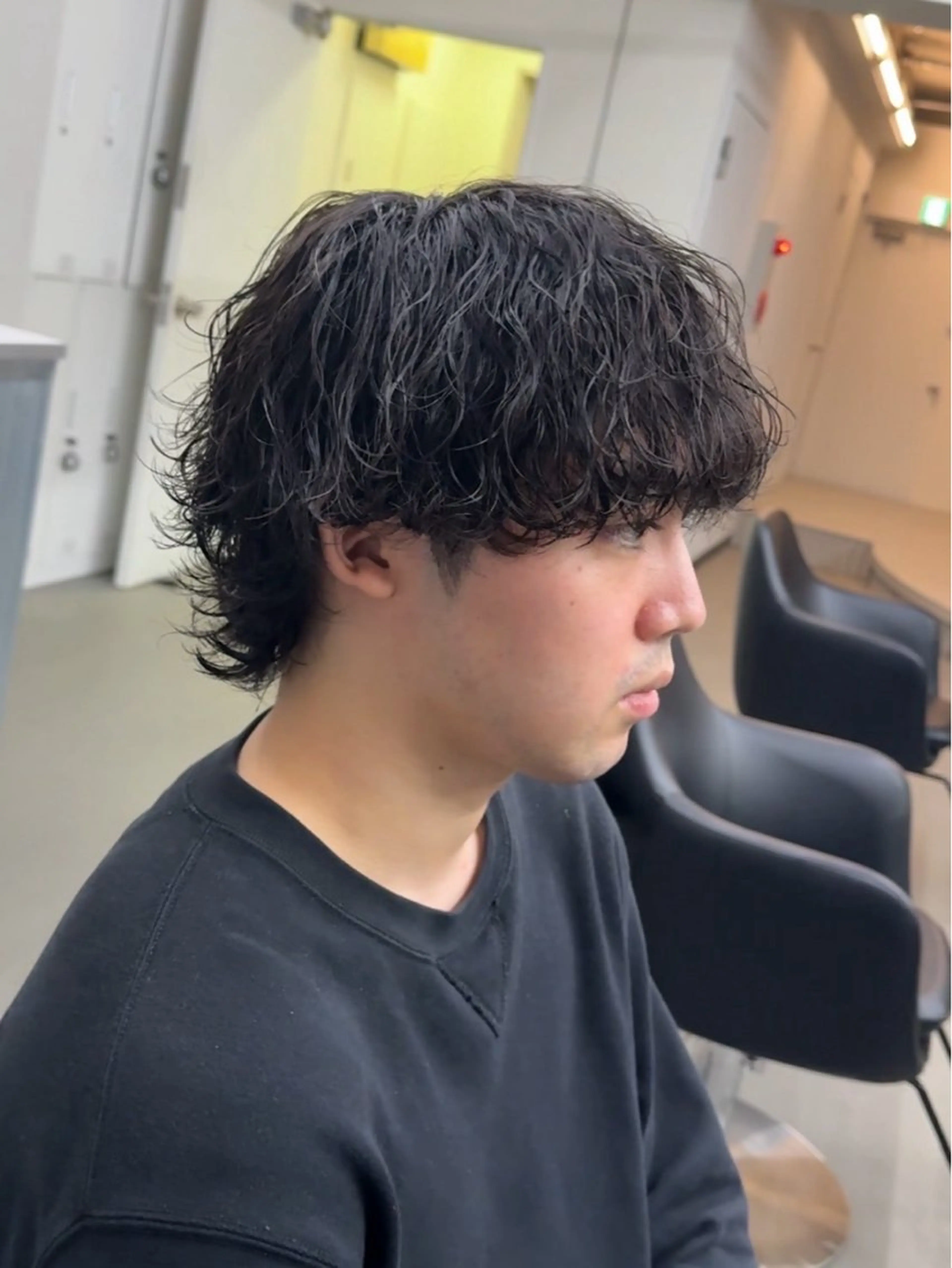 ショート パーマ メンズ メンズパーマ 波巻きパーマ 渋谷／ブリーチ／ カラーモデル／はるとのヘアスタイル