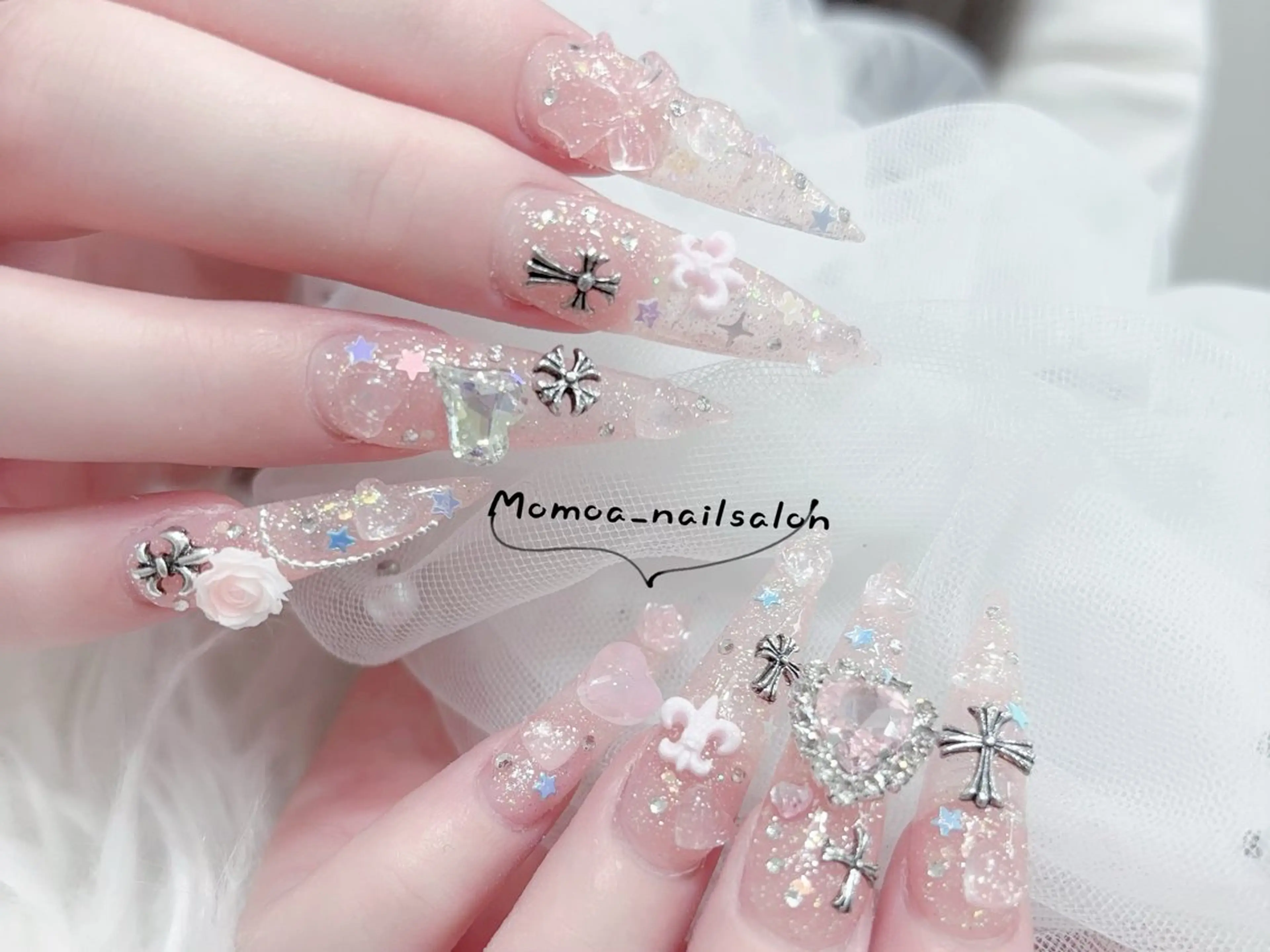 ネイル キラキラネイル スカルプネイル ハンドネイル MoMoA Nail ネイル長さ出し専門店のネイルデザイン