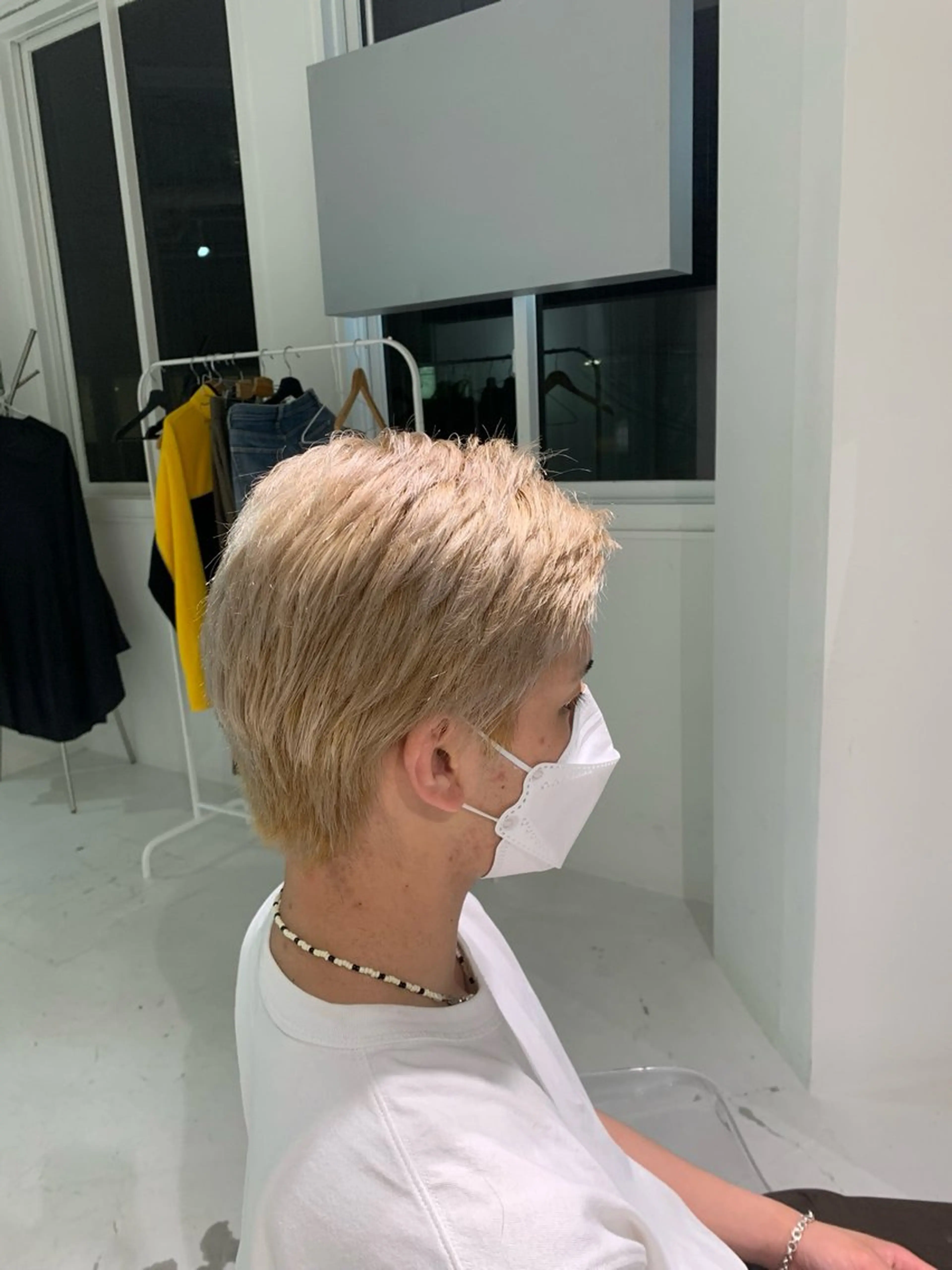 メンズ カット 🍓ハイトーンカラー 🎀nene🍓のヘアスタイル