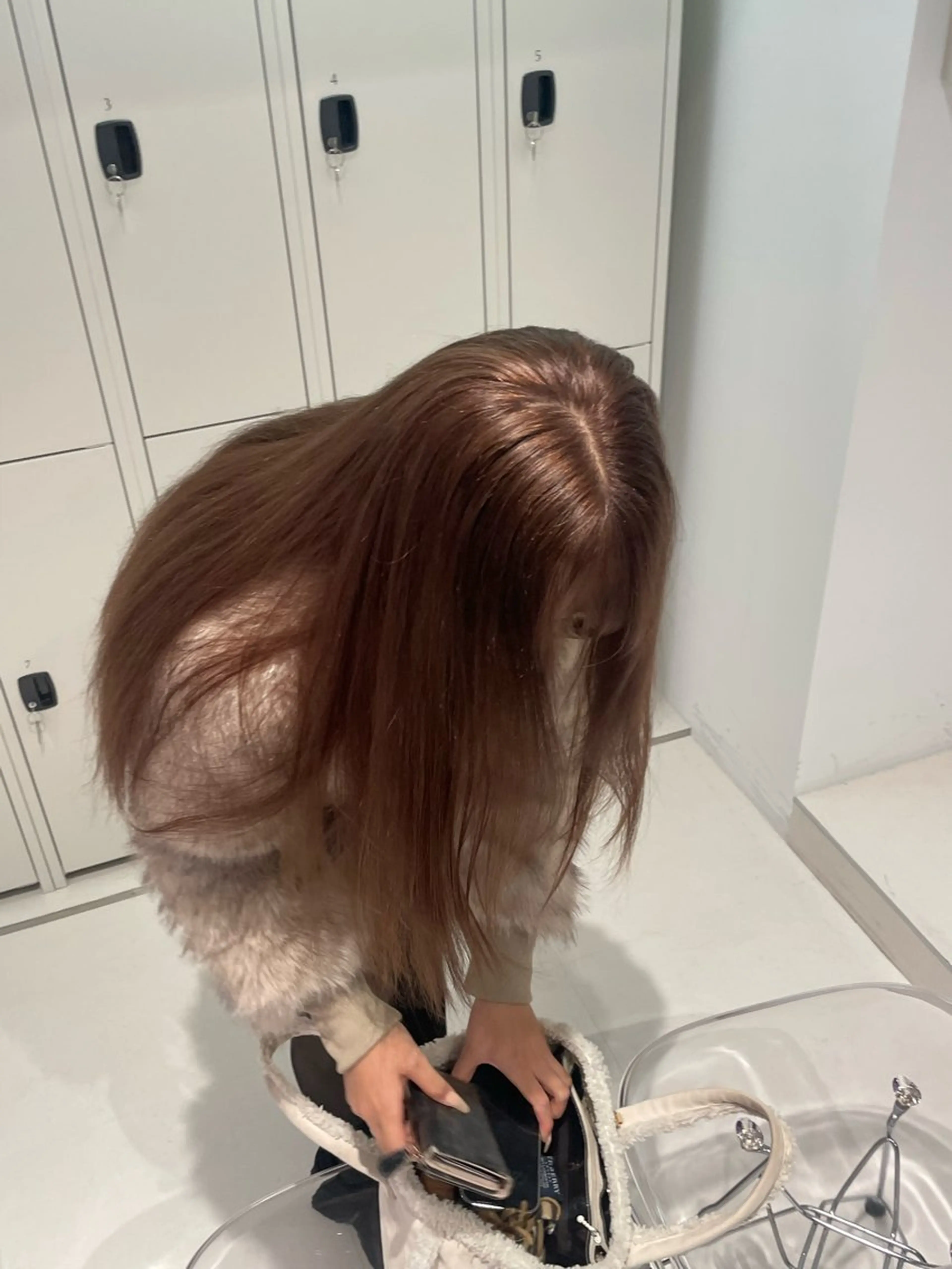 🉐4️⃣月限定価格‼️ケアブリーチリタッチ➕ケアカラー➕Aujua quick treatment🥣(前処理剤付)の写真