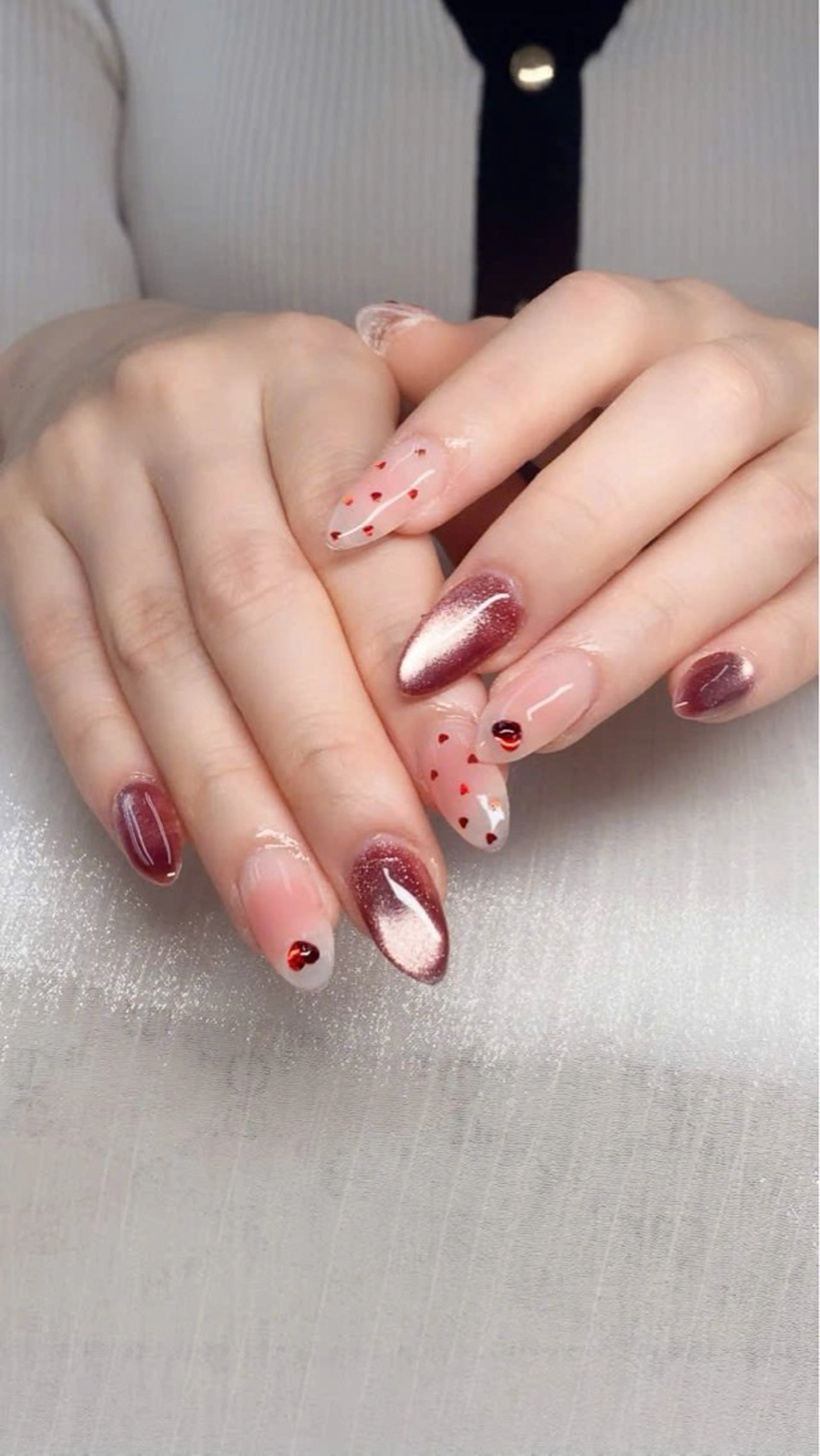 ネイル フレンチネイル グラデーション キラキラネイル 韓国ネイル マグネットネイル ハンドネイル ハンドケア Hara Nail 【持ち込みOK】のネイルデザイン