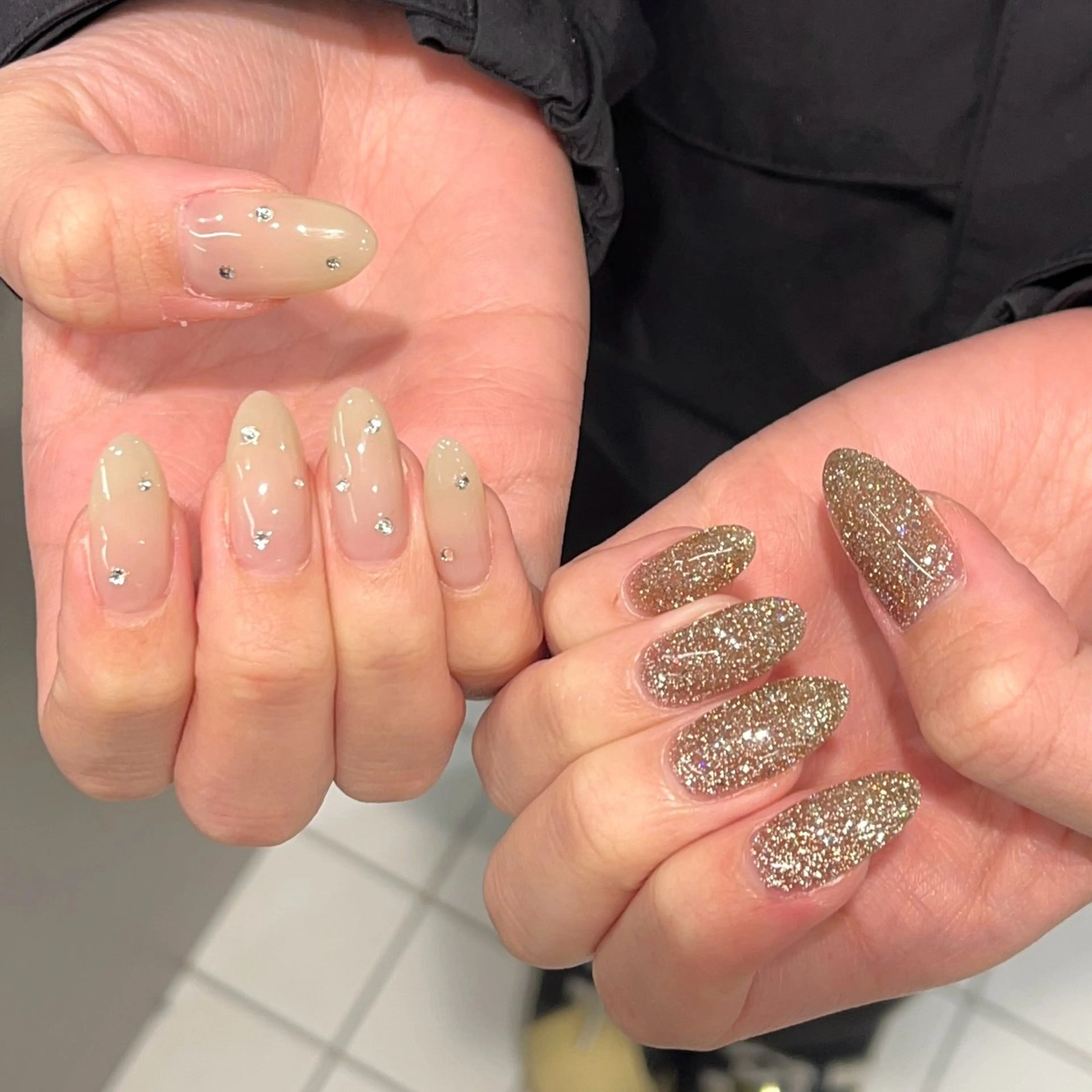 ネイル フラッシュネイル キラキラネイル ロングネイル ワンカラーネイル リボン ハンドネイル eight nail 春菜のネイルデザイン