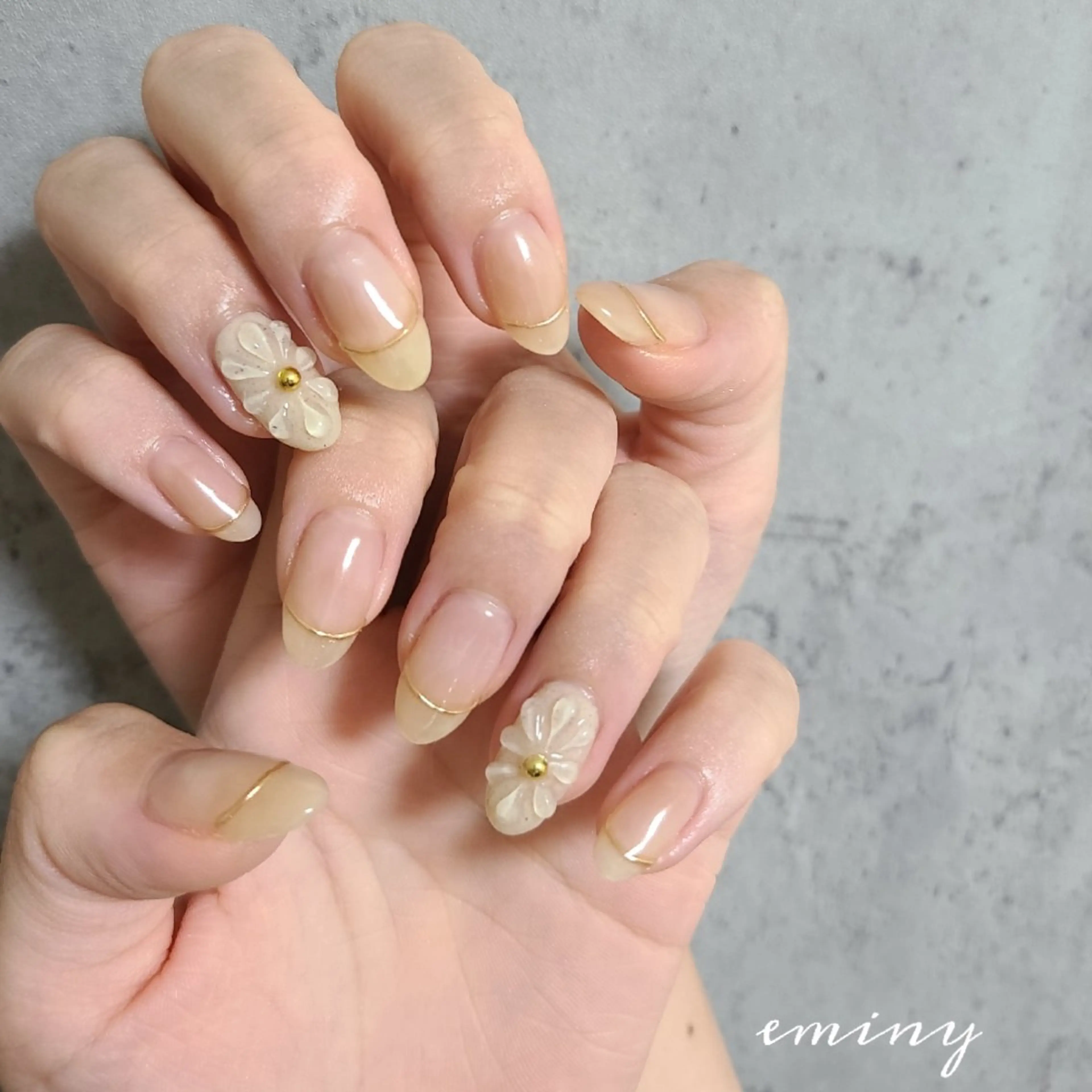 ネイル フラワーネイル ミラーネイル オフィスネイル ぷっくりネイル シンプルネイル ハンドネイル nail salon  eminyのネイルデザイン