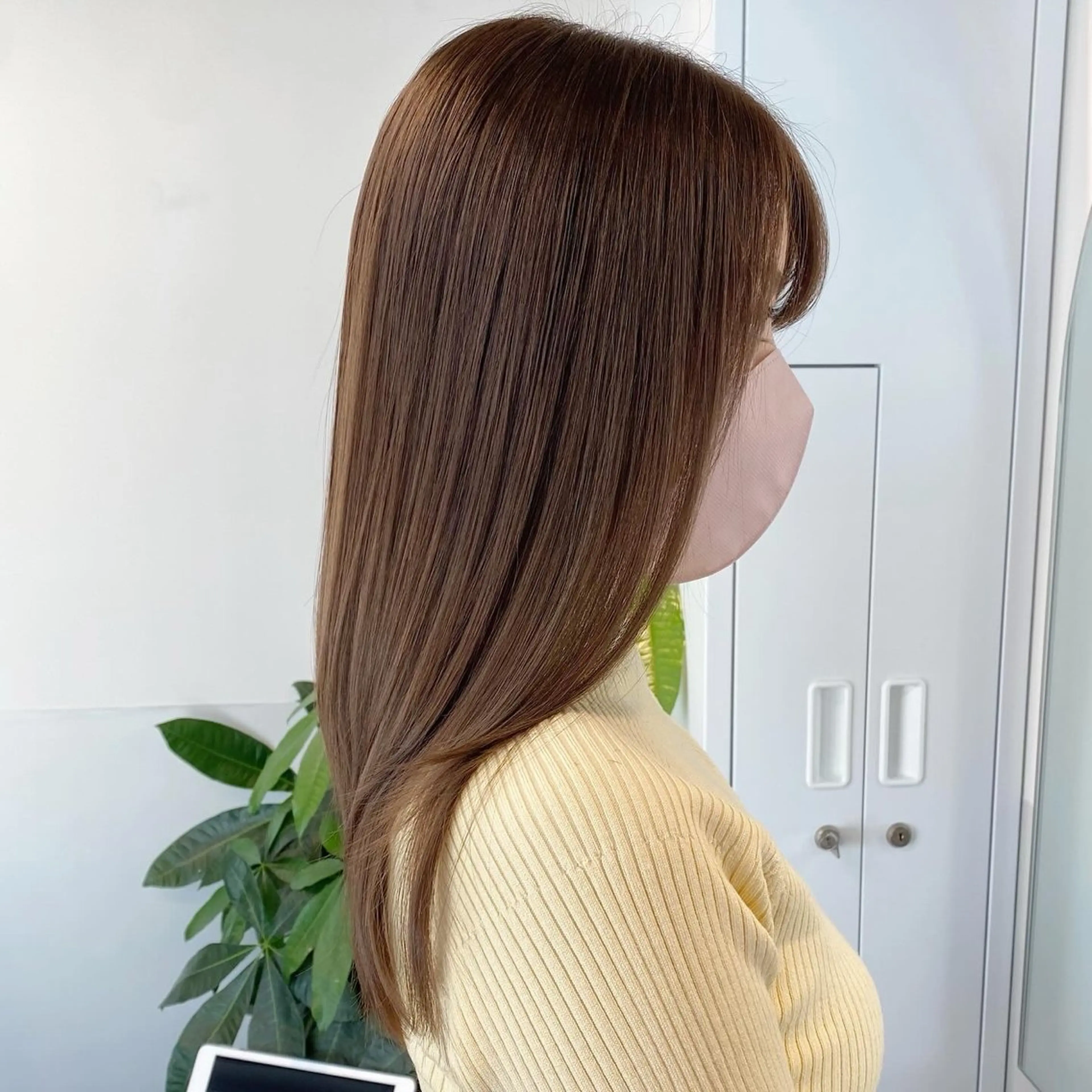 セミロング カラー ベージュカラー ブリーチ 透明感カラー ミルクティーベージュ ブリーチなしカラー ブリーチなしカラー/ 髪質改善/寺門束のヘアスタイル