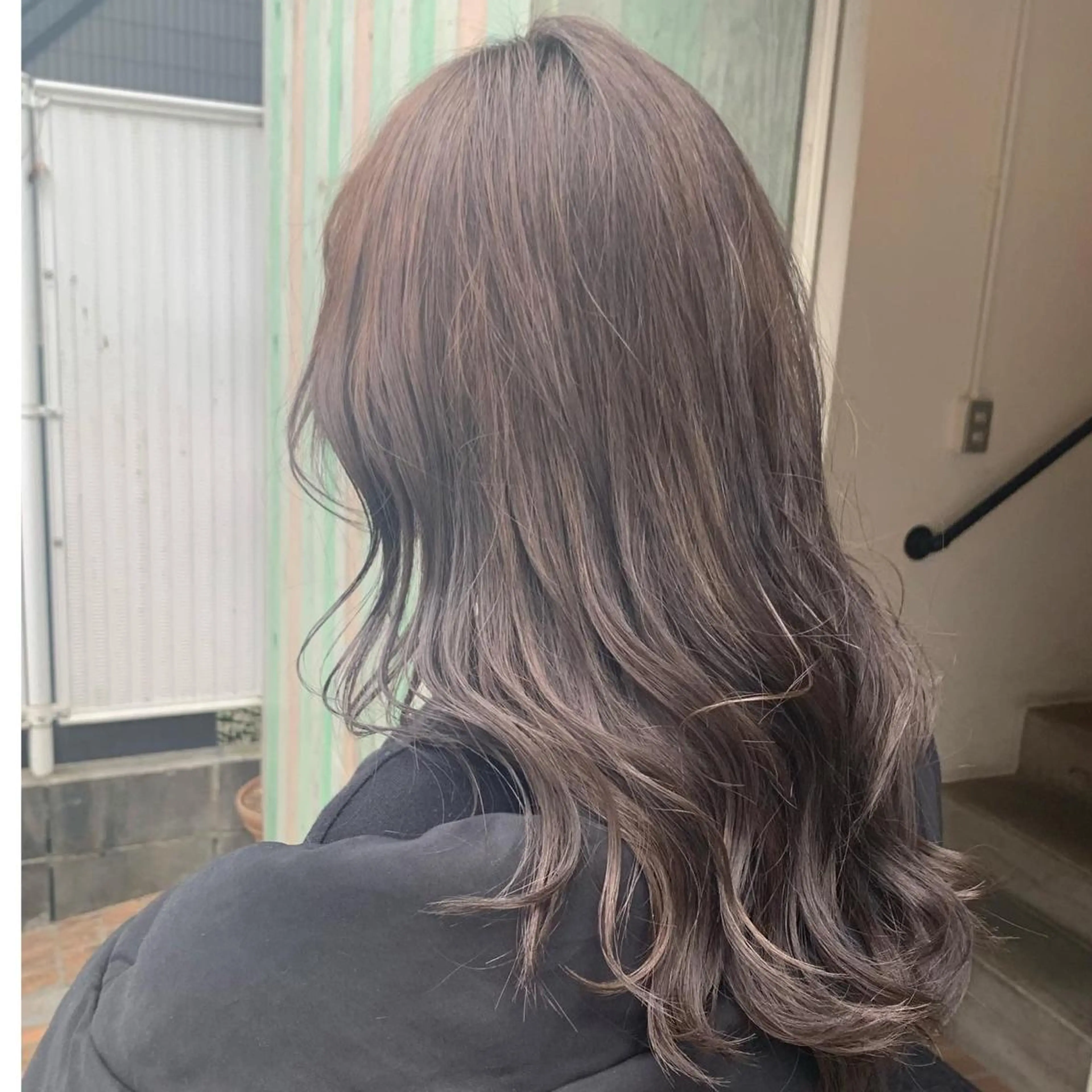 セミロング カラー ブリーチ 透明感カラー グレージュ ブリーチなしカラー スパイキーショート/ メンズヘア/hugeのヘアスタイル