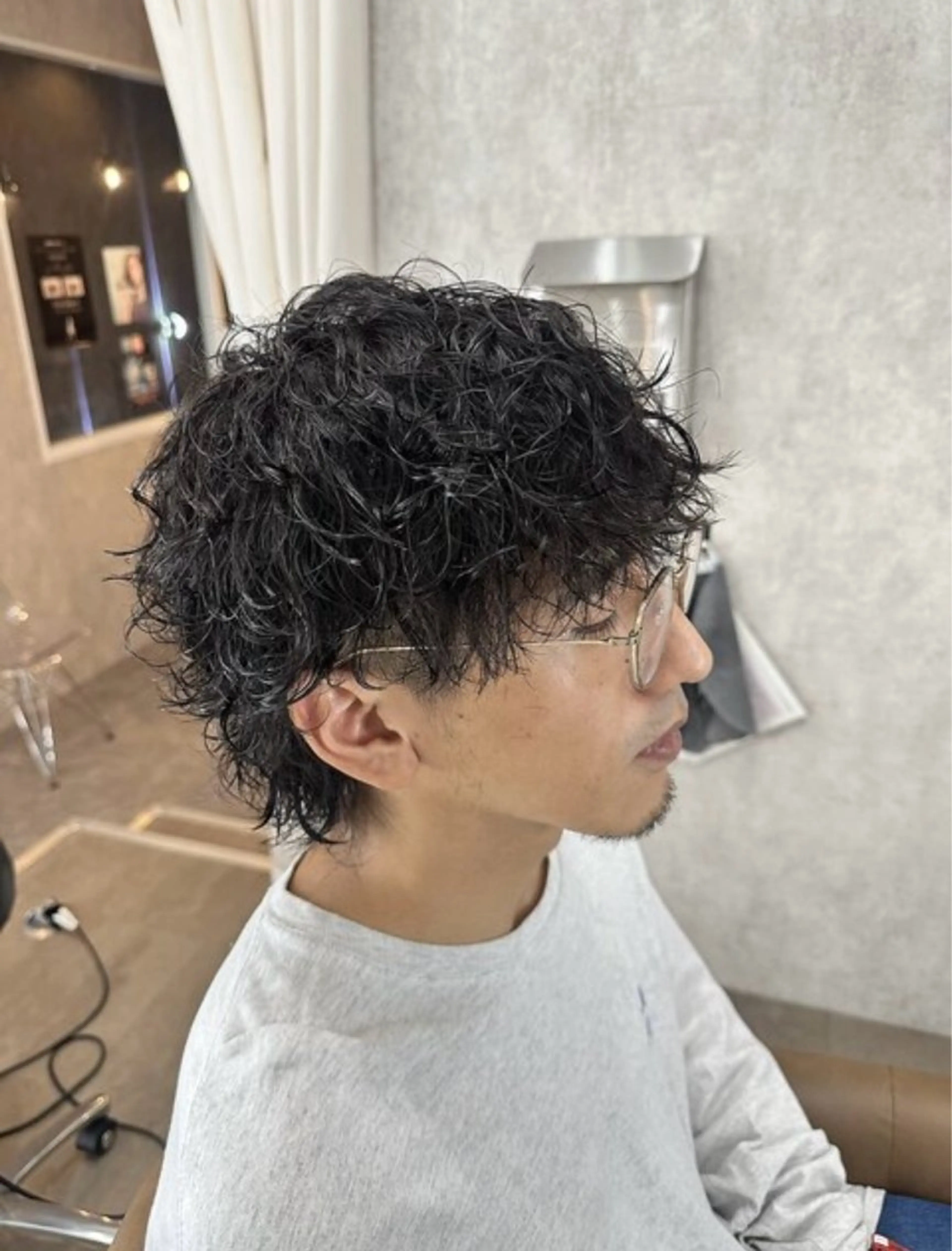 カラー メンズ メンズパーマ 黒髪 近藤 叶大のヘアスタイル