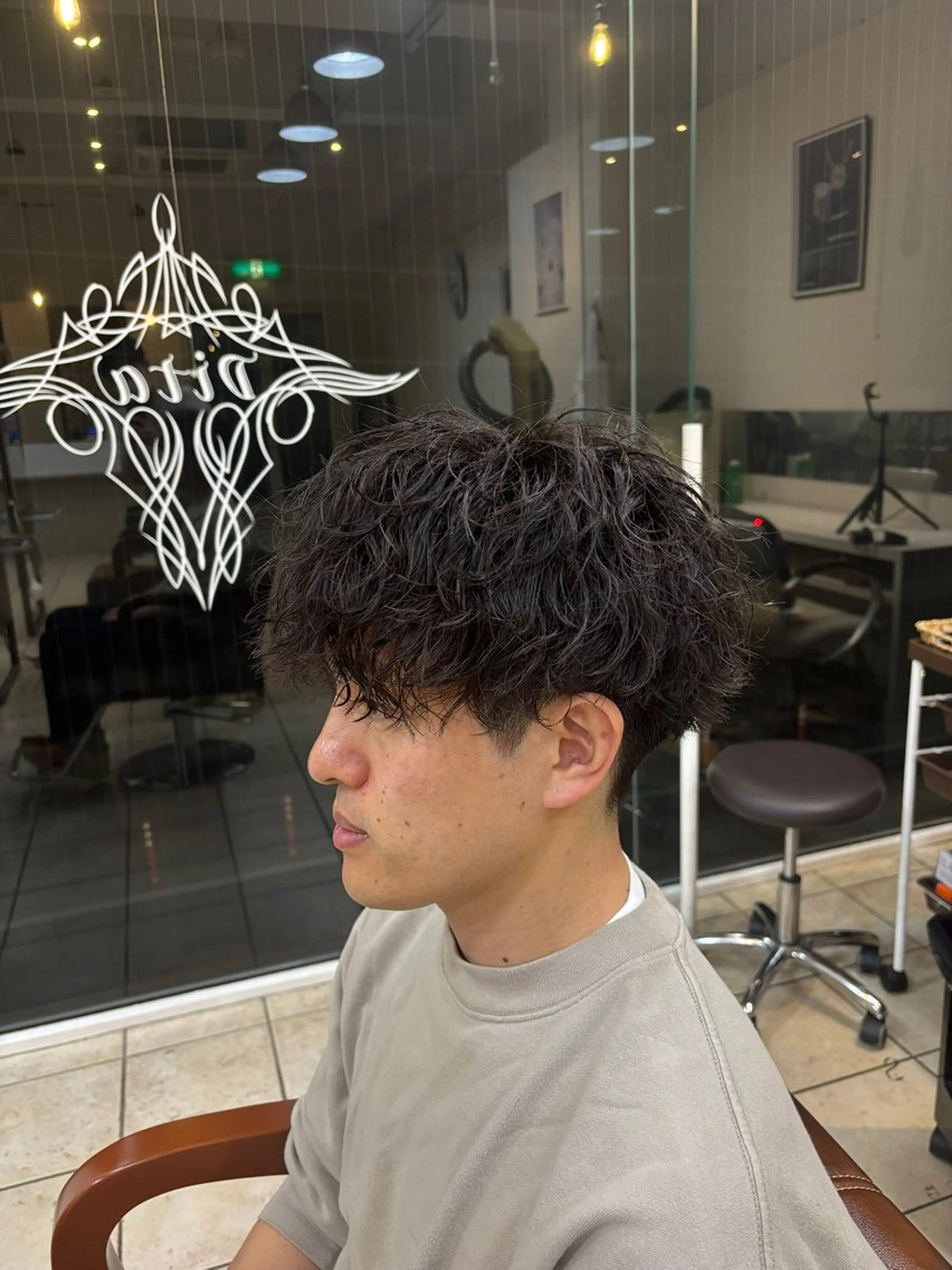 ショート パーマ メンズ マッシュ カット パーマ スパイキーショート/ メンズパーマ/関内涼のヘアスタイル