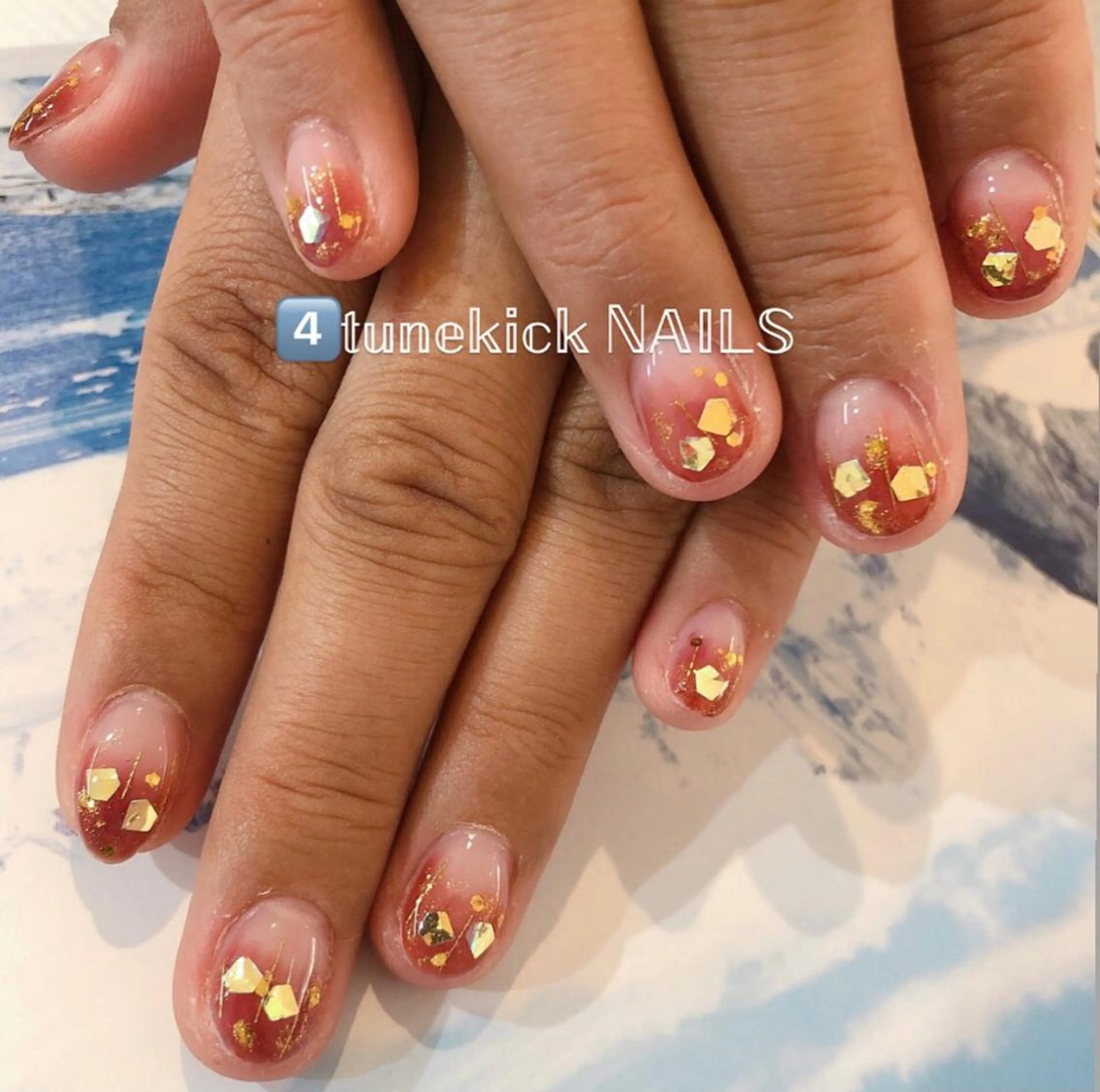 ネイル グラデーション ホログラムネイル 4tunekick NAILS(フォーチュンキックネイルズ)所属・星野 淳子のネイルデザイン
