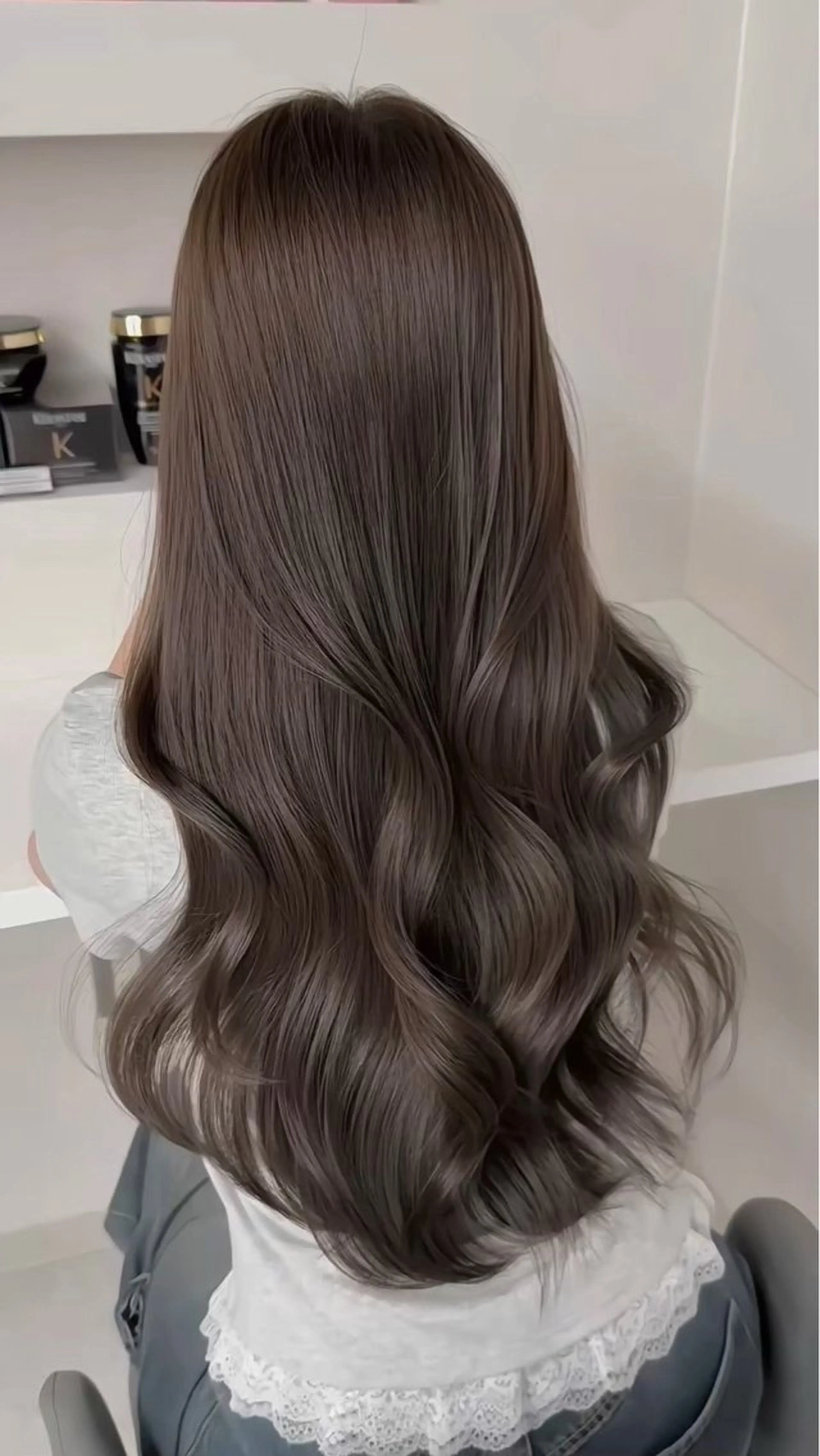 ロング モリシタ チョウのヘアスタイル