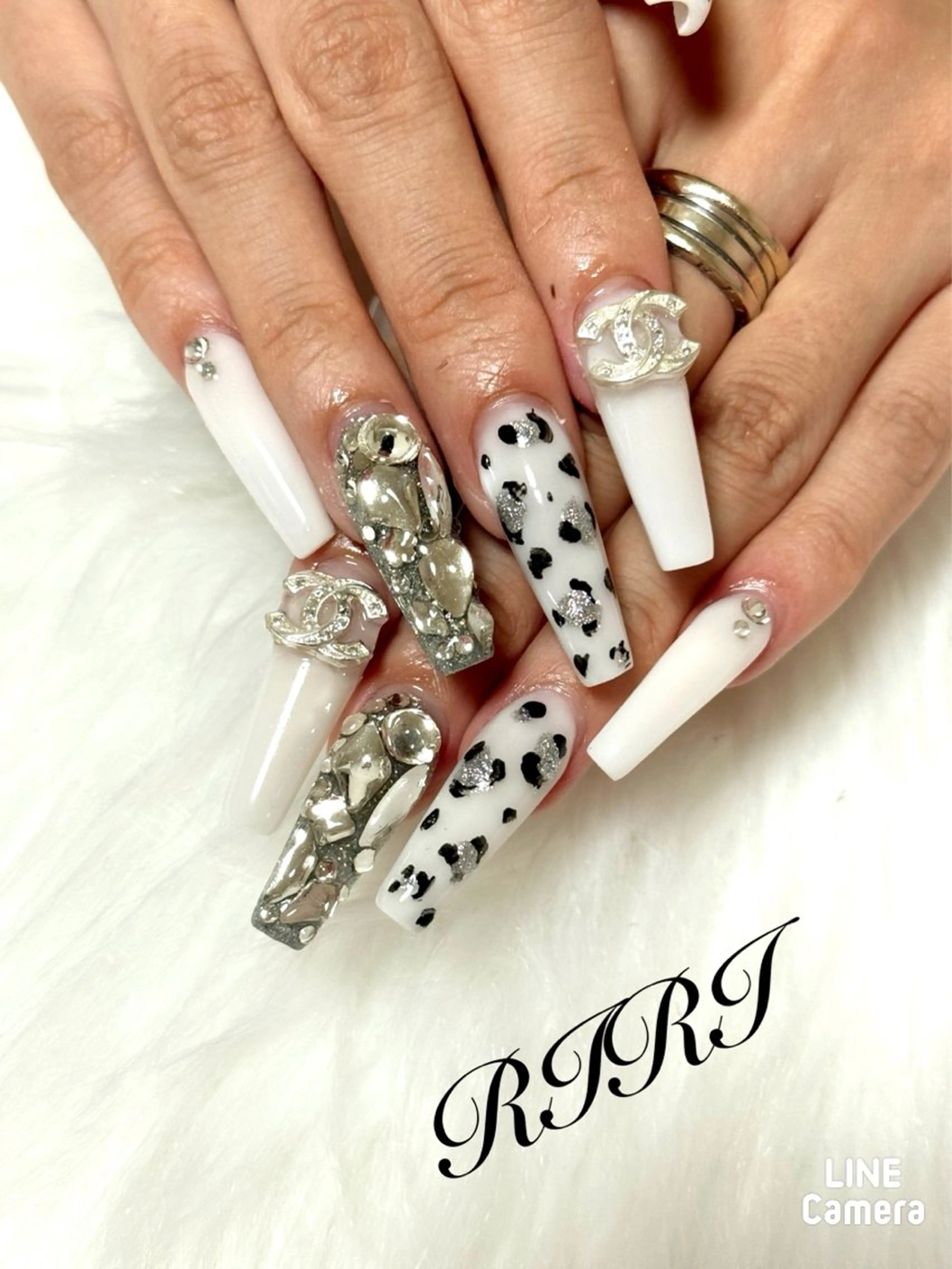 ネイル アニマル柄 ジェルネイル ロングネイル スカルプネイル シンプルネイル ハンドネイル riri オーナーのネイルデザイン