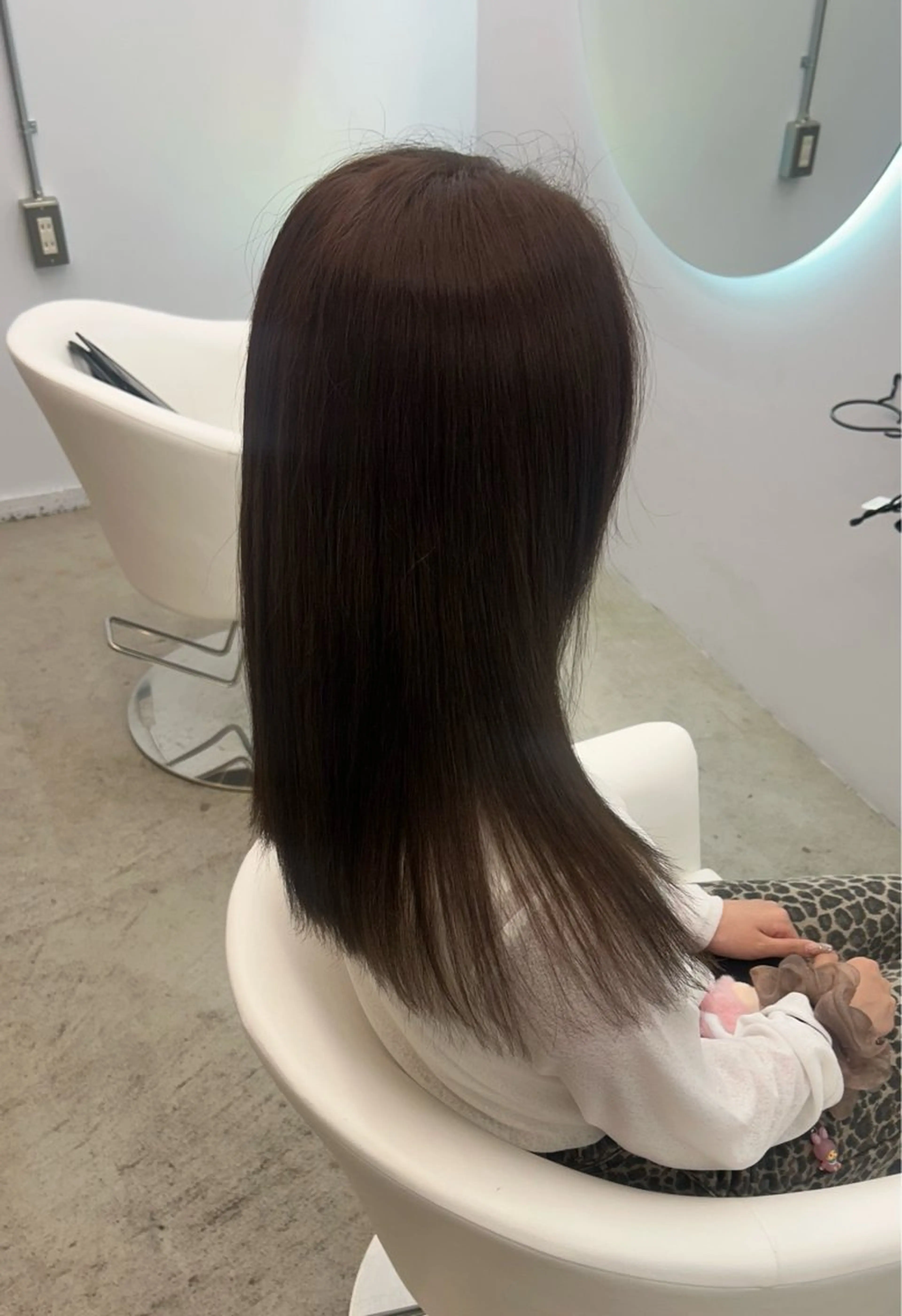 カラー ブラウンカラー オリーブブラウン ヘアカラー トリートメント 今田 真依のヘアスタイル