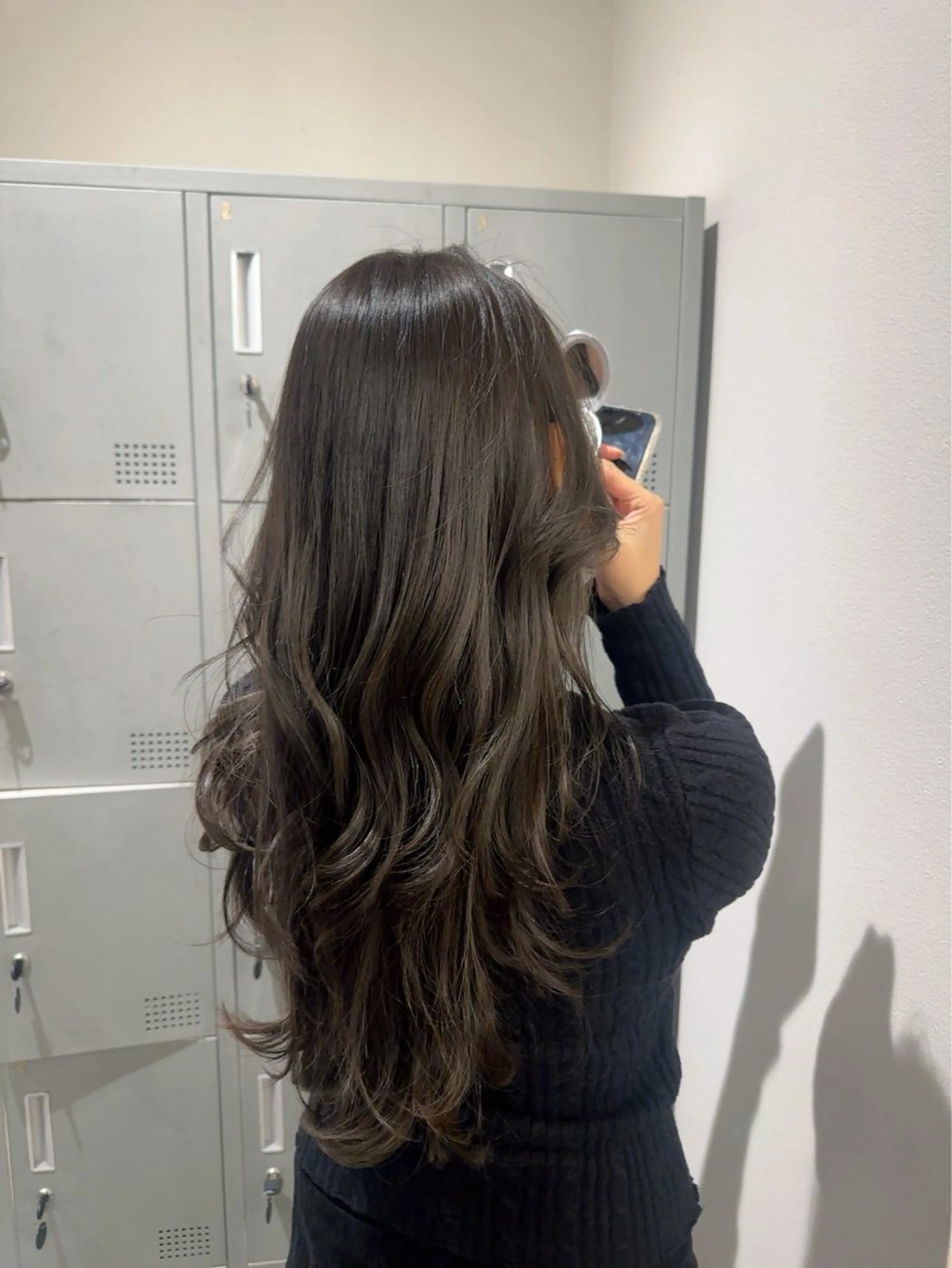 ロング カット 透け感オリーブ/レイ ヤーカット/KaHoのヘアスタイル