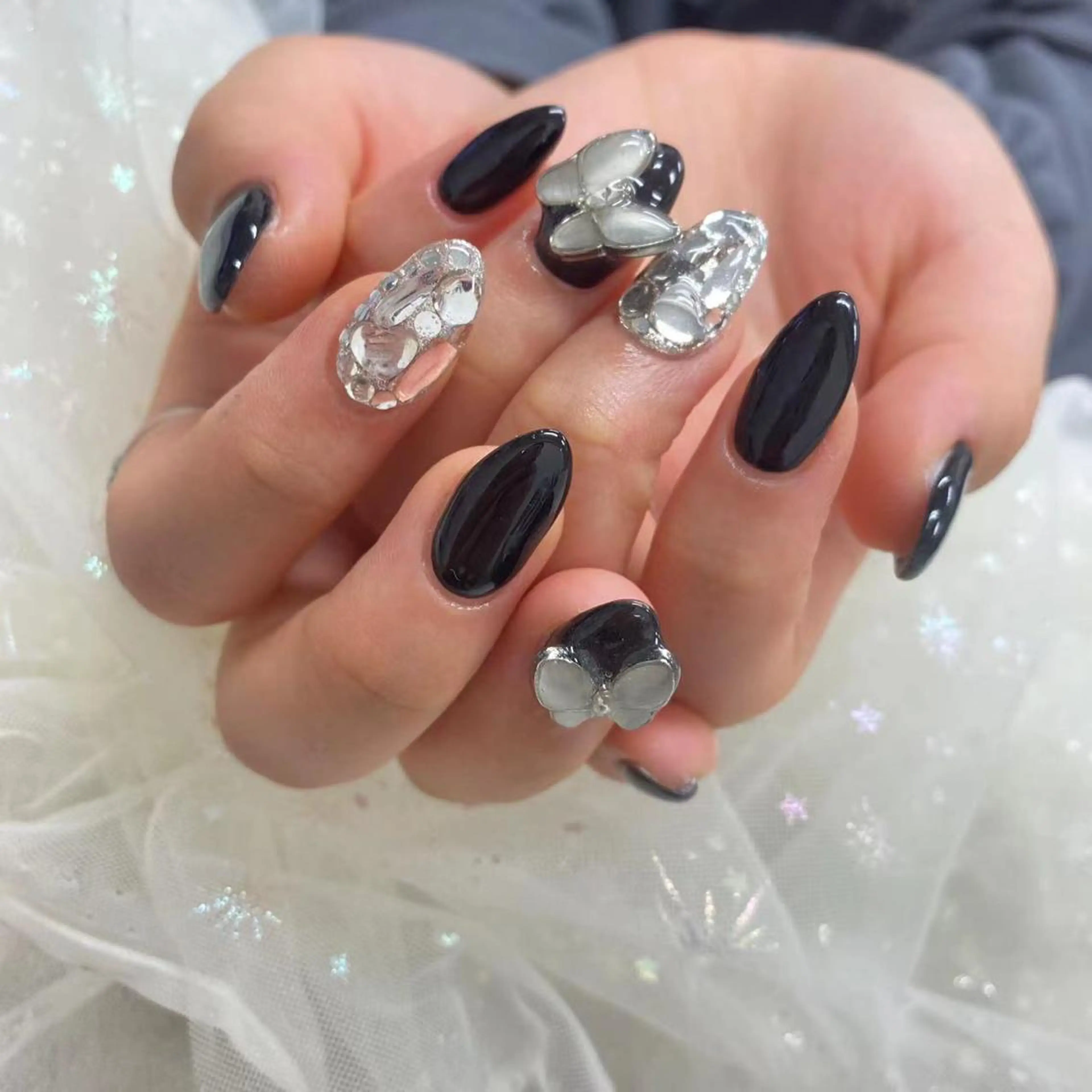 ネイル ハンドネイル Queens ciciのネイルデザイン