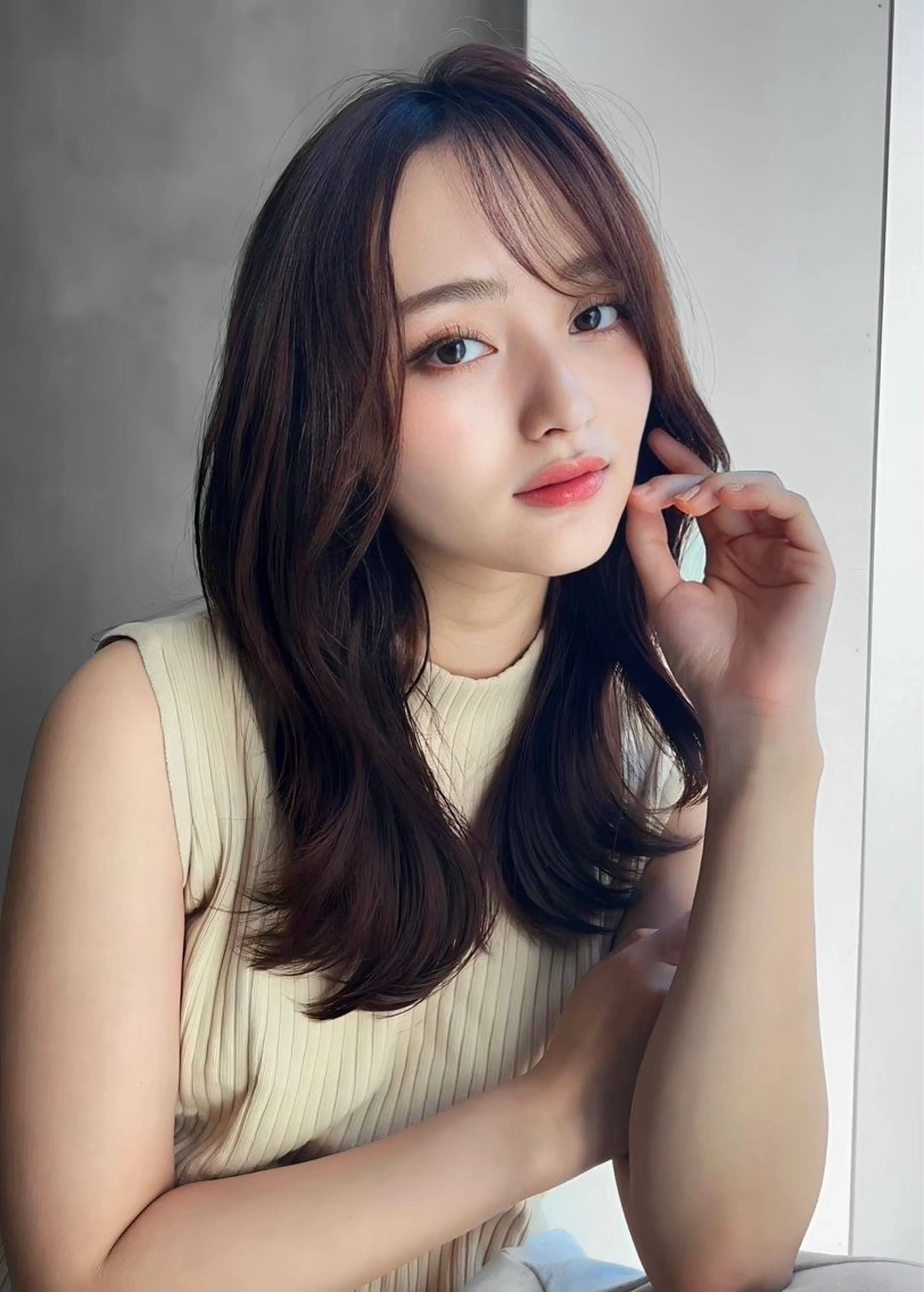 カラー 白井 音羽のヘアスタイル