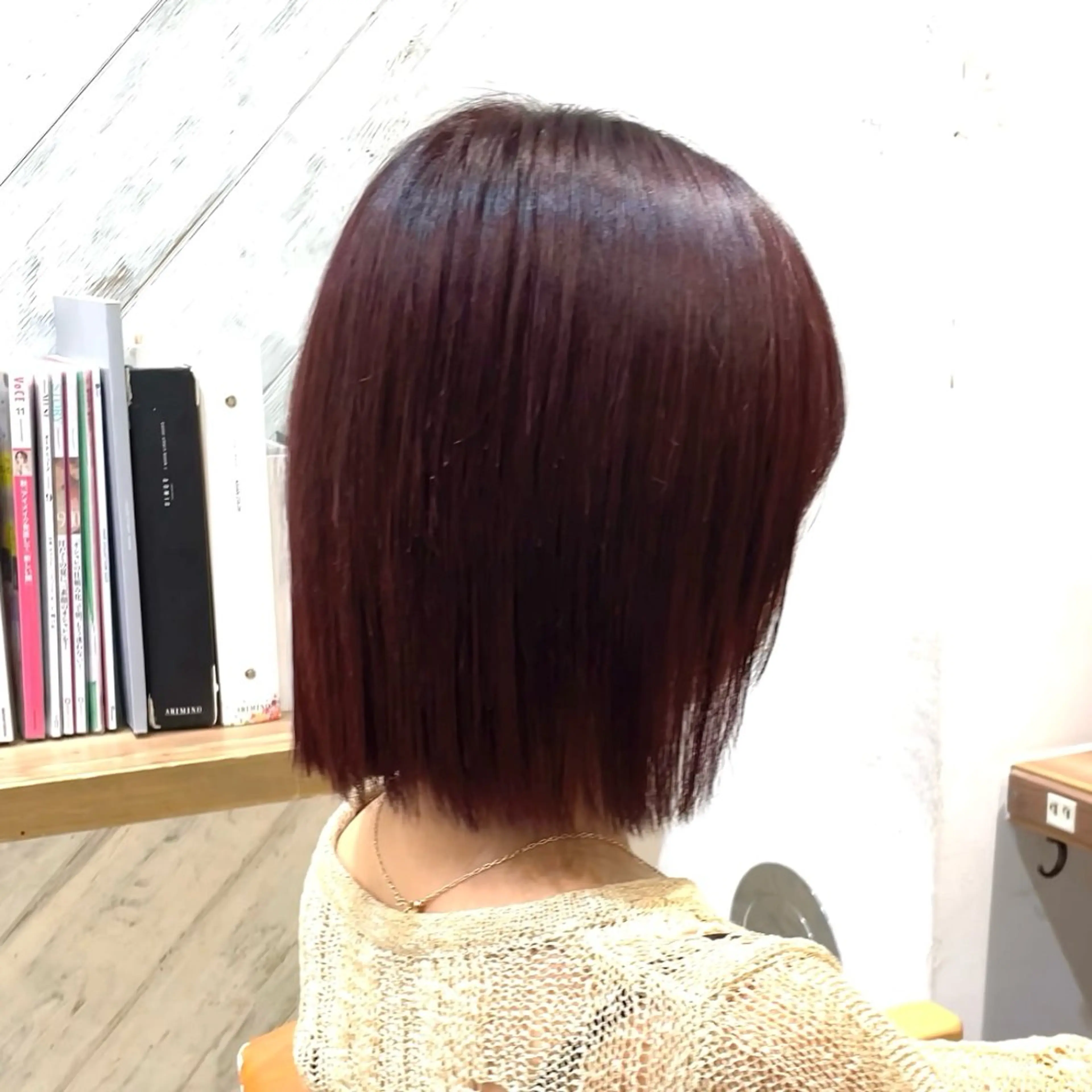 ミディアム カラー ヘアカラー トリートメント 横浜パーマ🌐ボブ✨ 暖色カラーもえかのヘアスタイル
