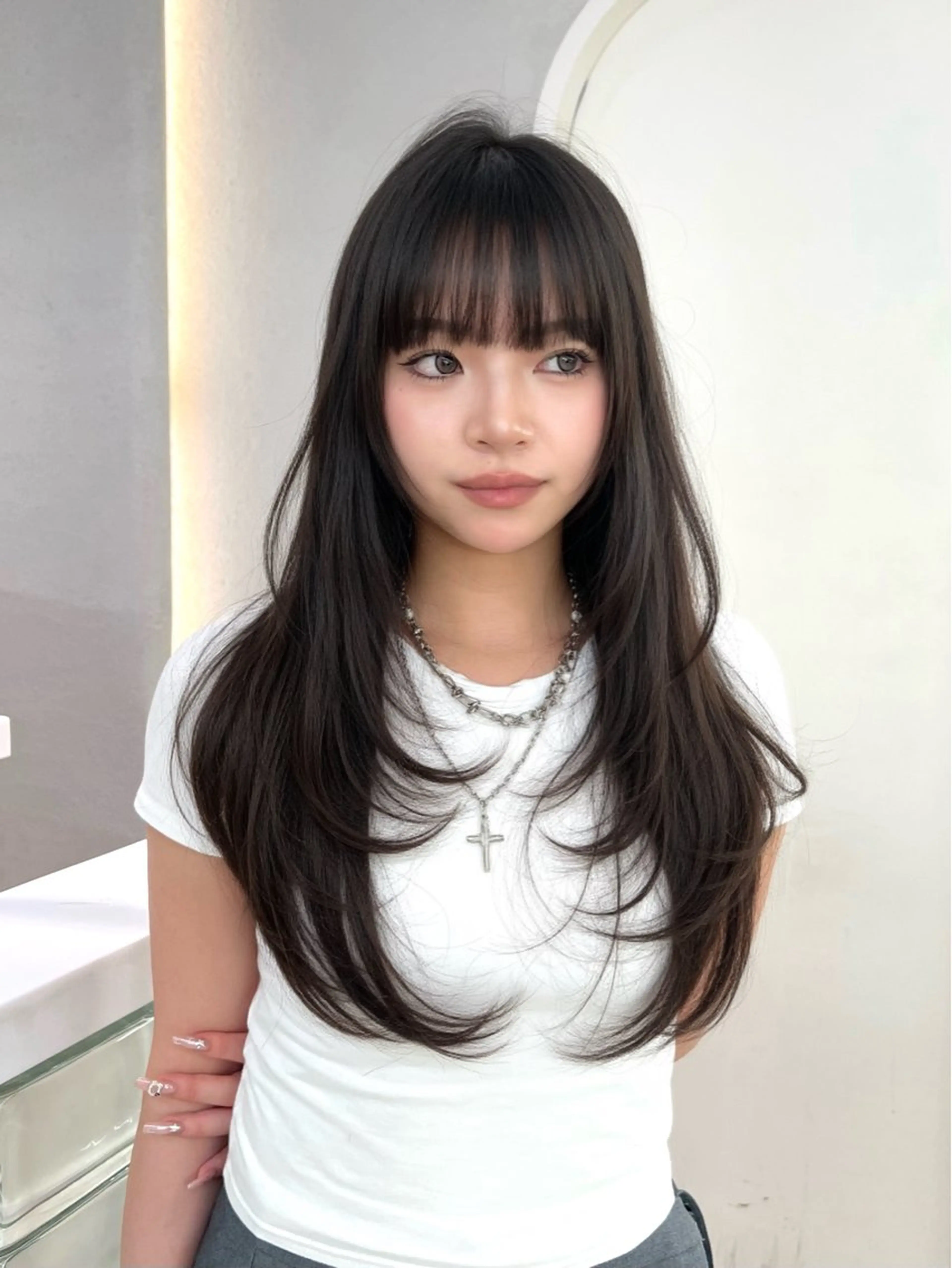 ロング レイヤーカット GAGA AMIKAのヘアスタイル