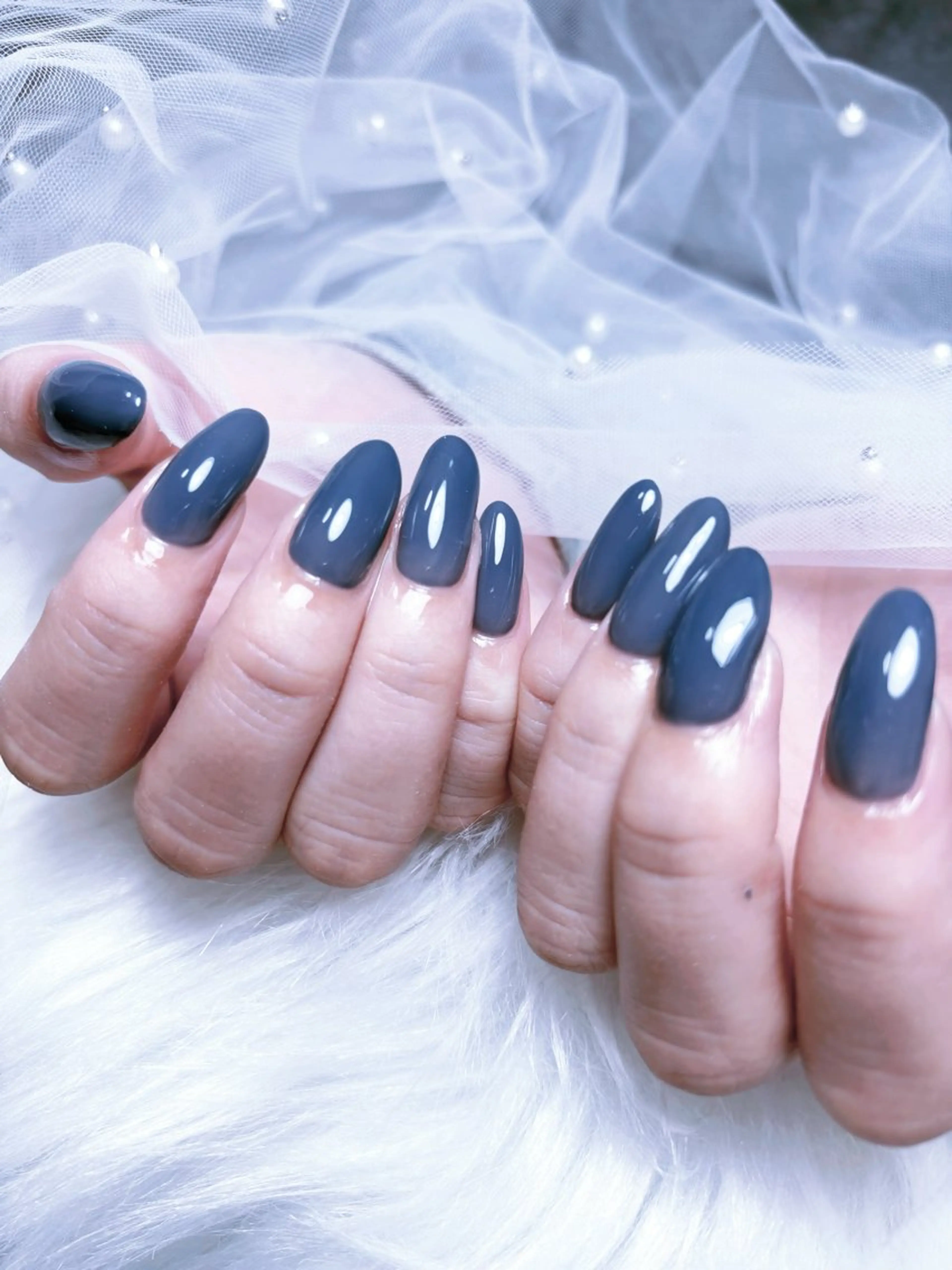 ネイル ワンカラーネイル ハンドネイル Lom. nail salonのネイルデザイン