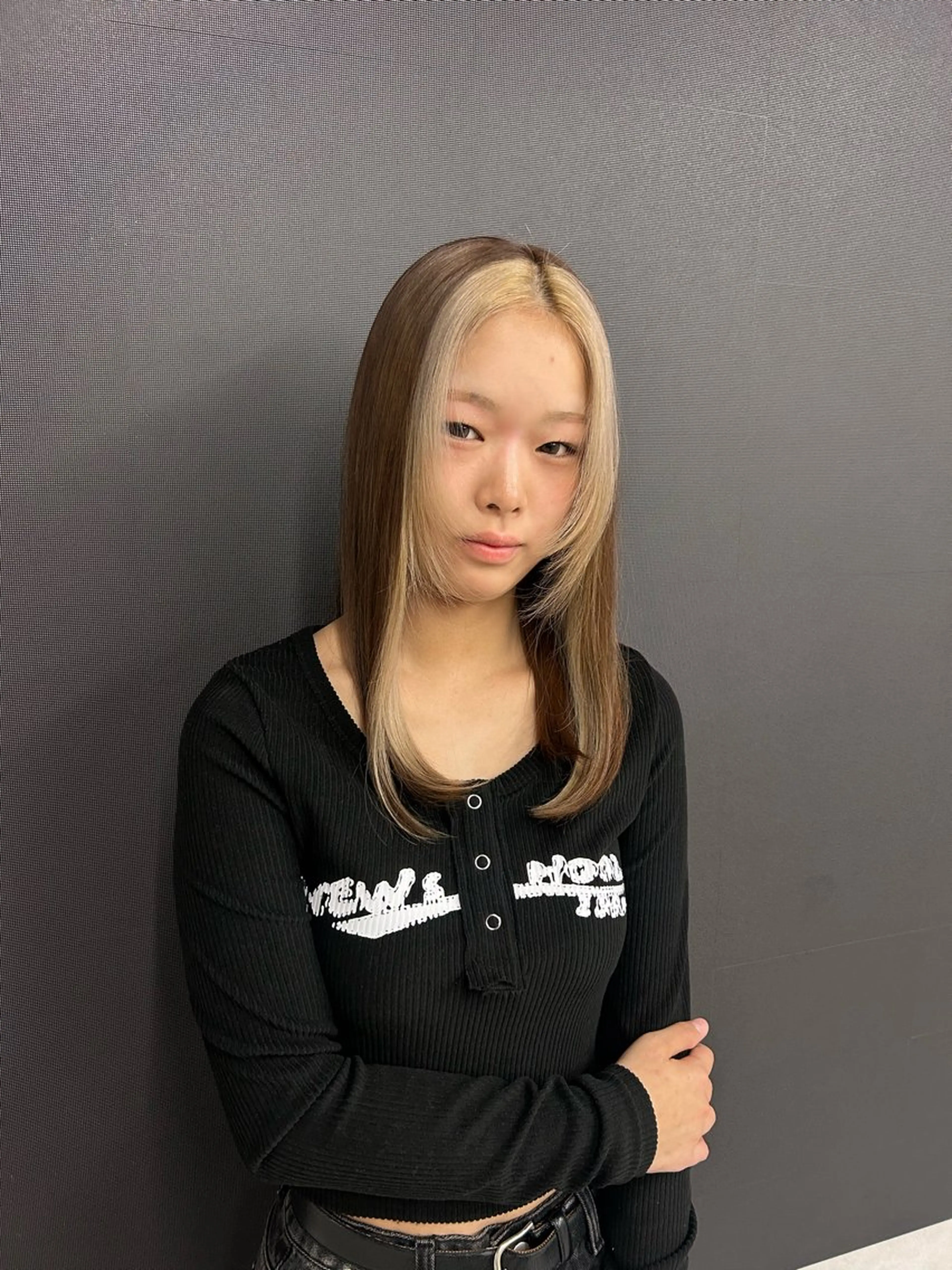セミロング ミストバング ヘアカラー 🎀ブリーチカラー 🎀なつのヘアスタイル