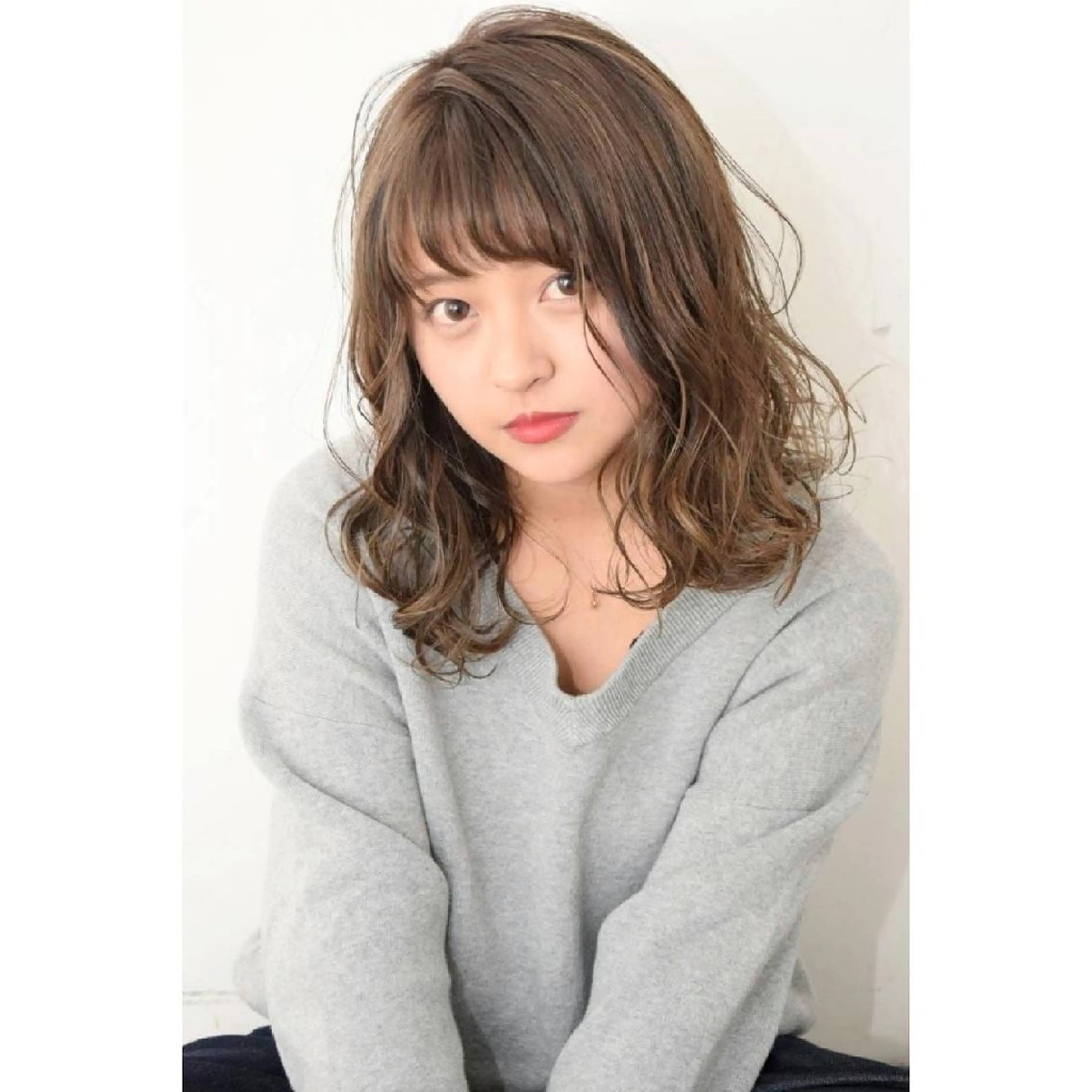 セミロング カラー みなみ ゆうすけのヘアスタイル