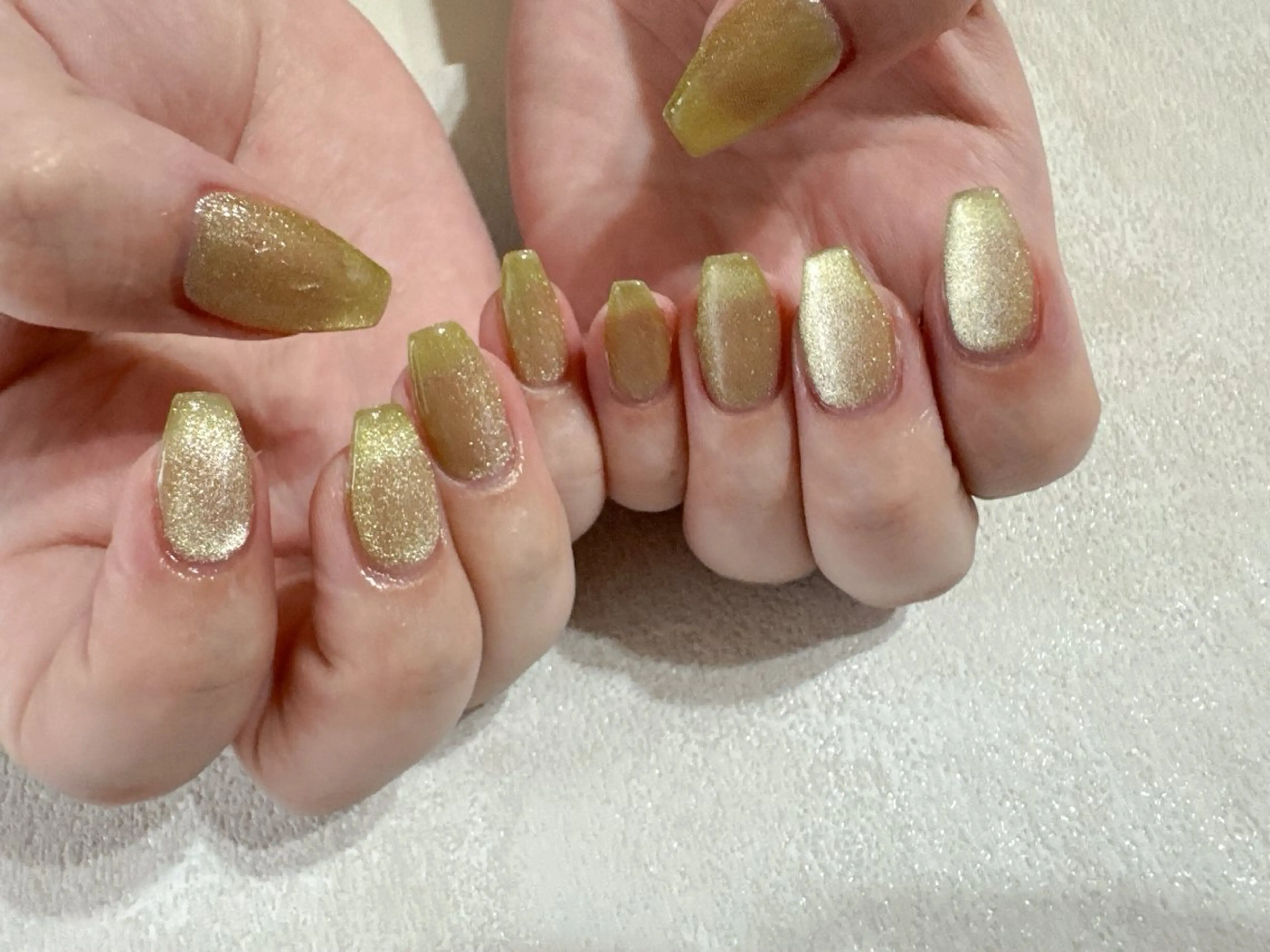 ネイル オーロラネイル フットネイル フレンチネイル ジェルネイル キラキラネイル ハンドネイル kikinail 溝の口のネイルデザイン