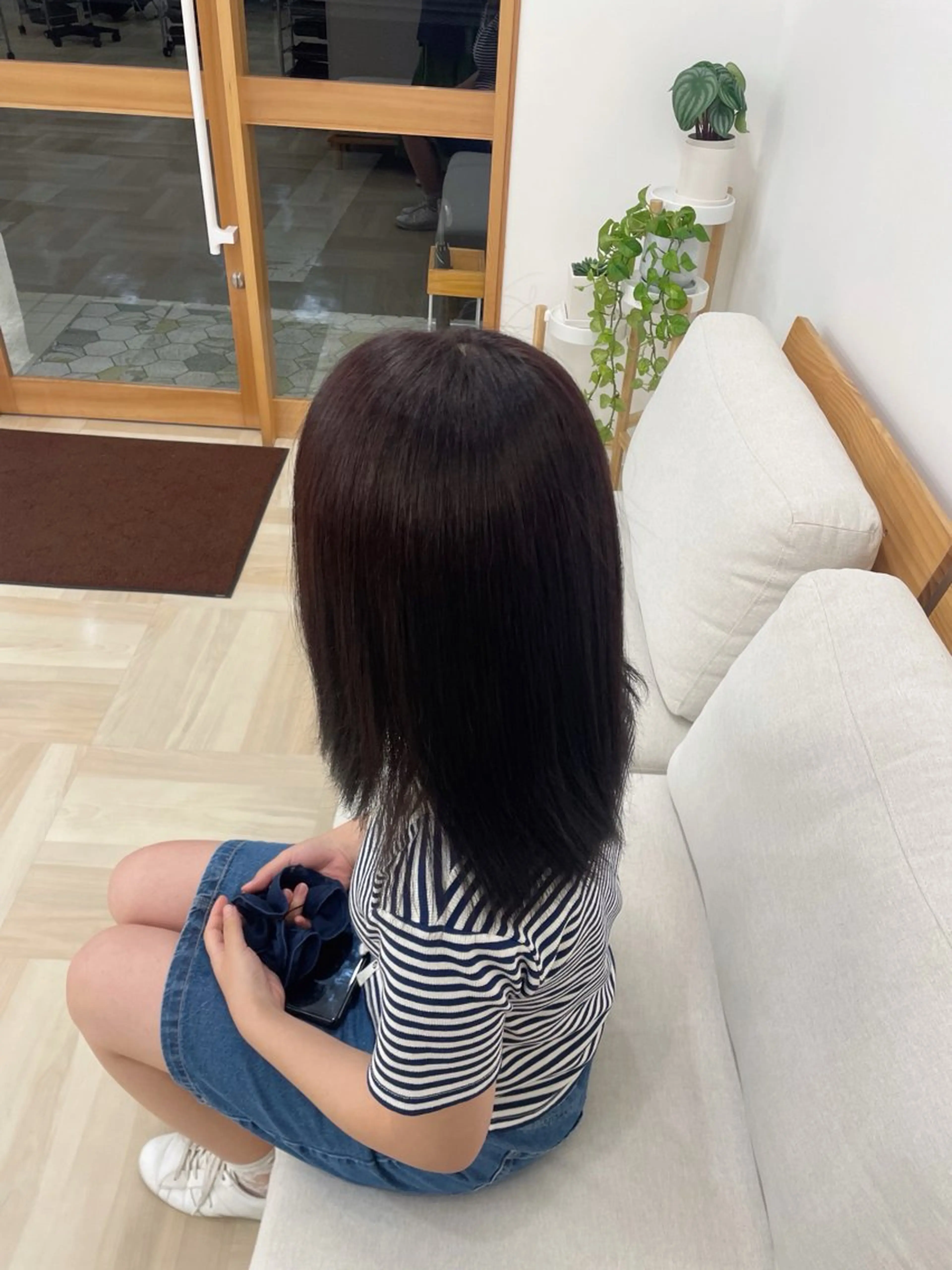 ミディアム 川下 葉音のヘアスタイル