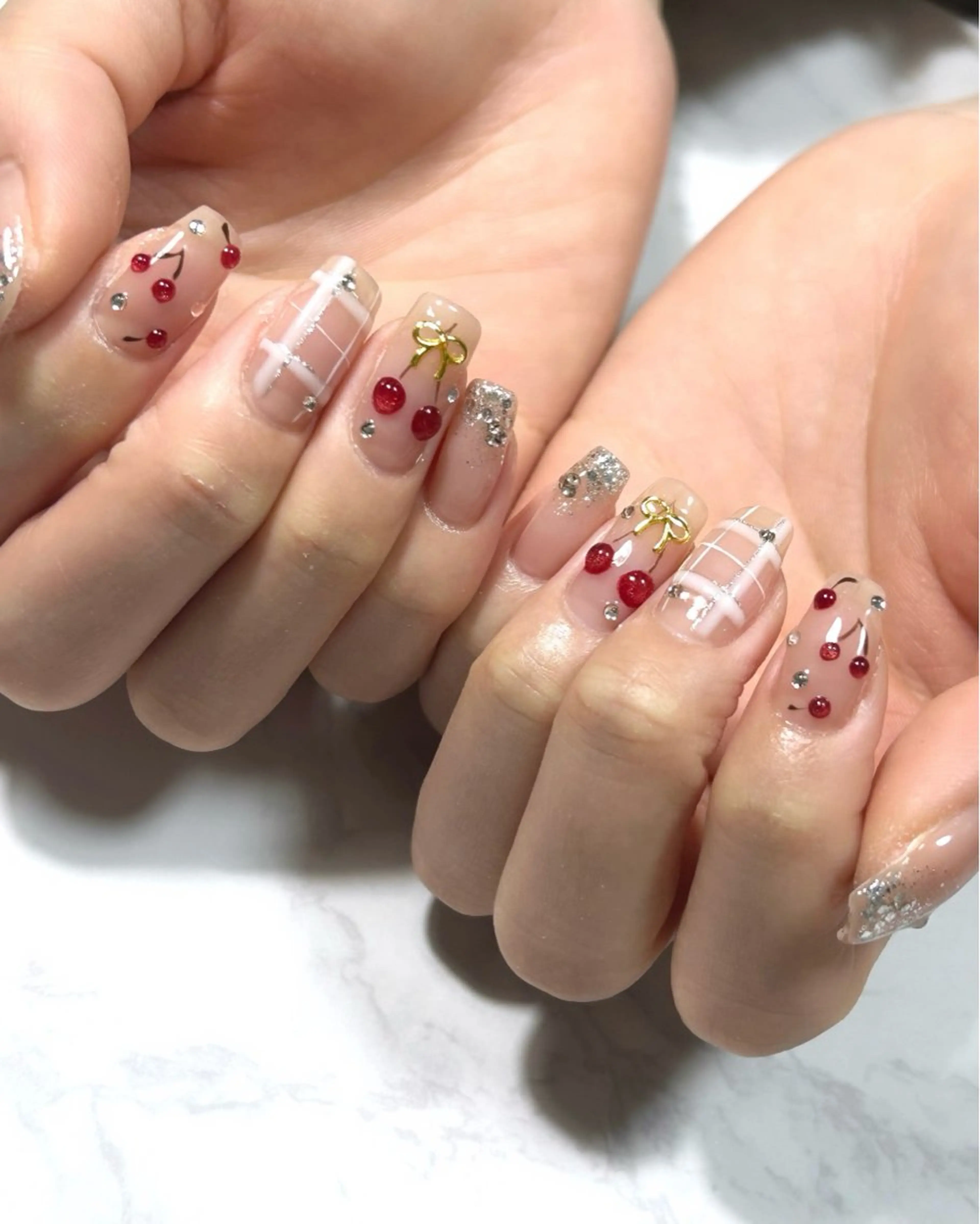 ネイル ハンドネイル Allybell🫧 Ayakaのネイルデザイン