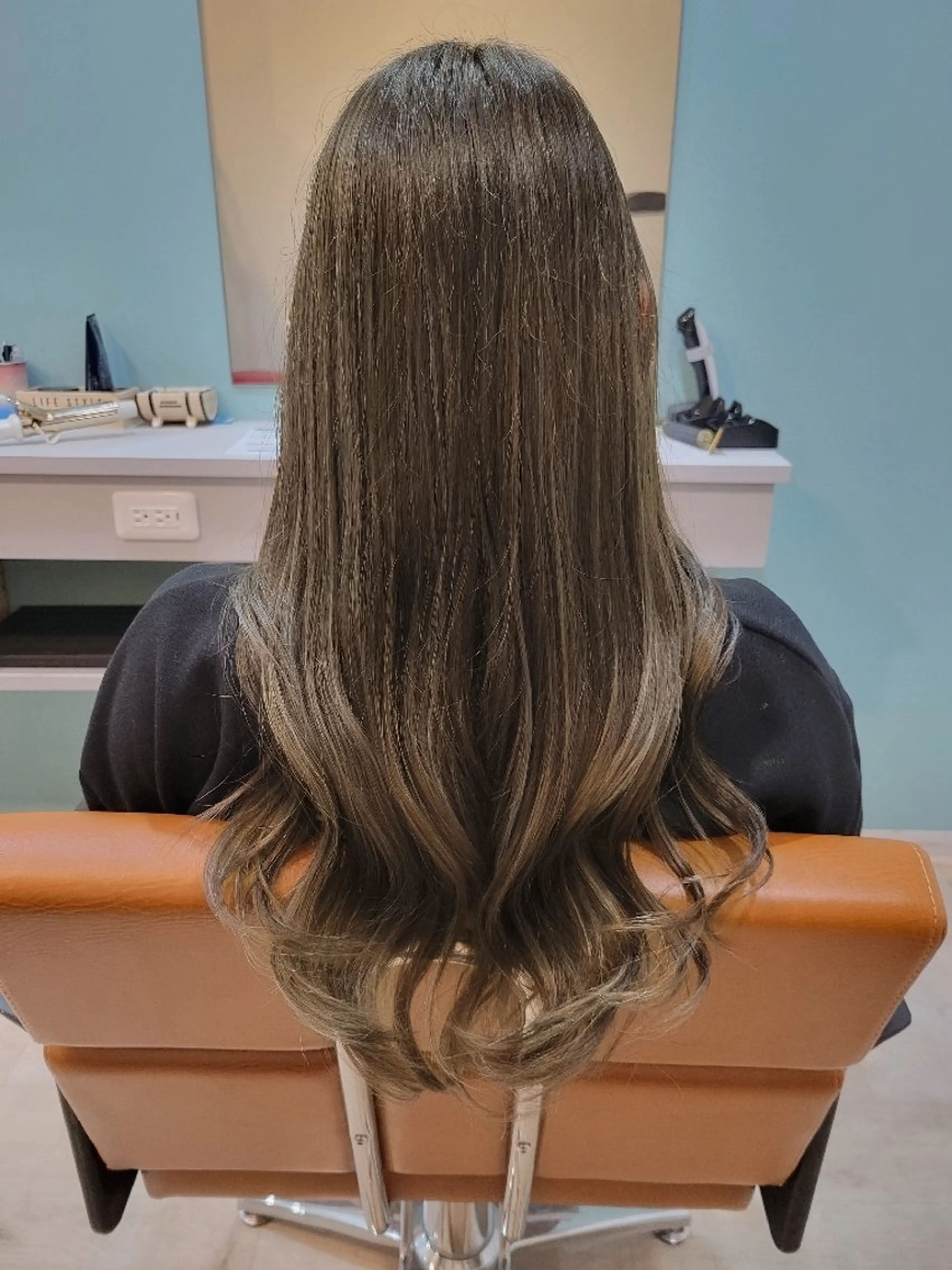 ロング カラー アディクシーカラー カット ヘアカラー Hair Stylist MAFUYU所属・ハイライト/カラー ⭐中村真冬のヘアスタイル