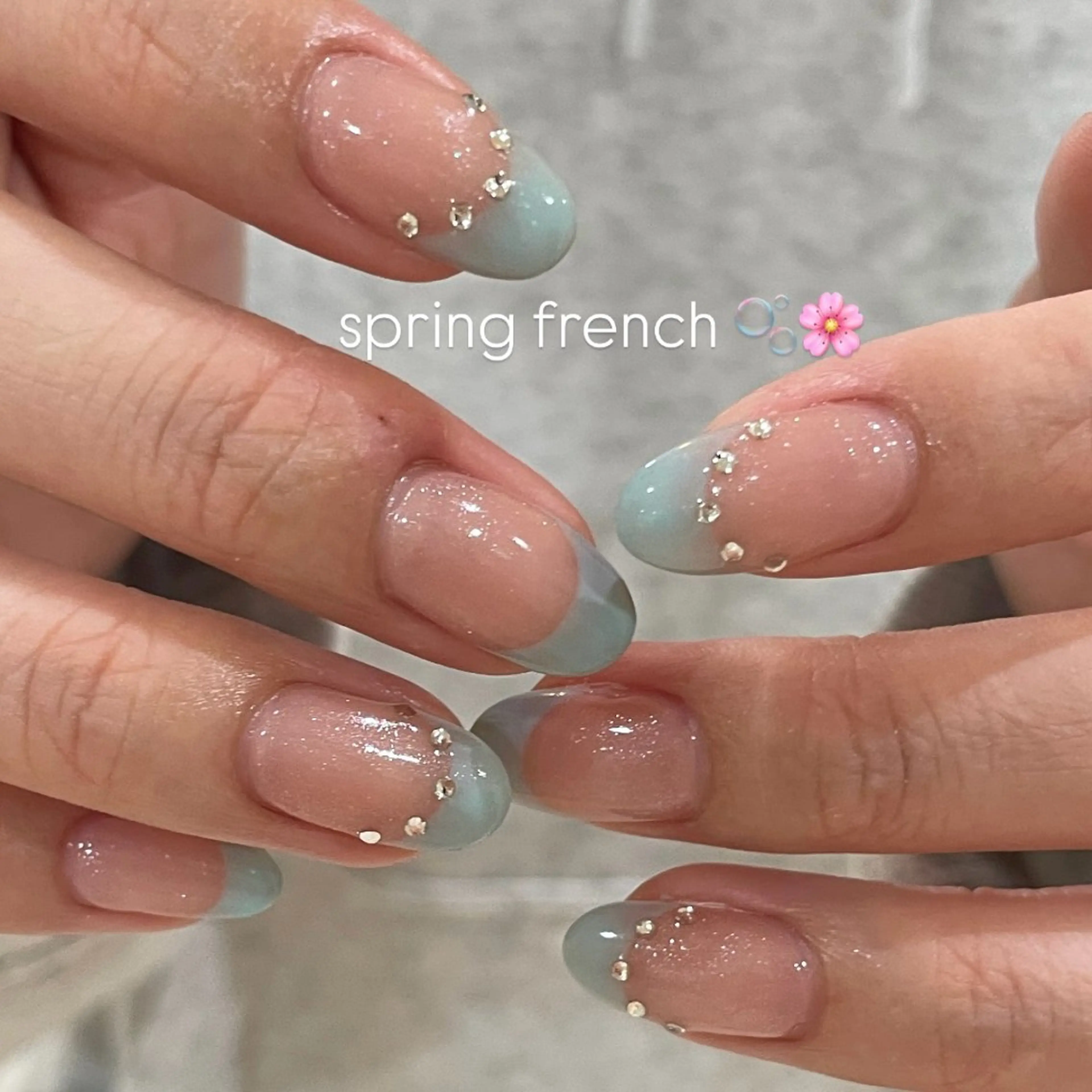 ネイル ブルー フレンチネイル ラメ(グリッター) ハンドネイル you (ユウ)のネイルデザイン