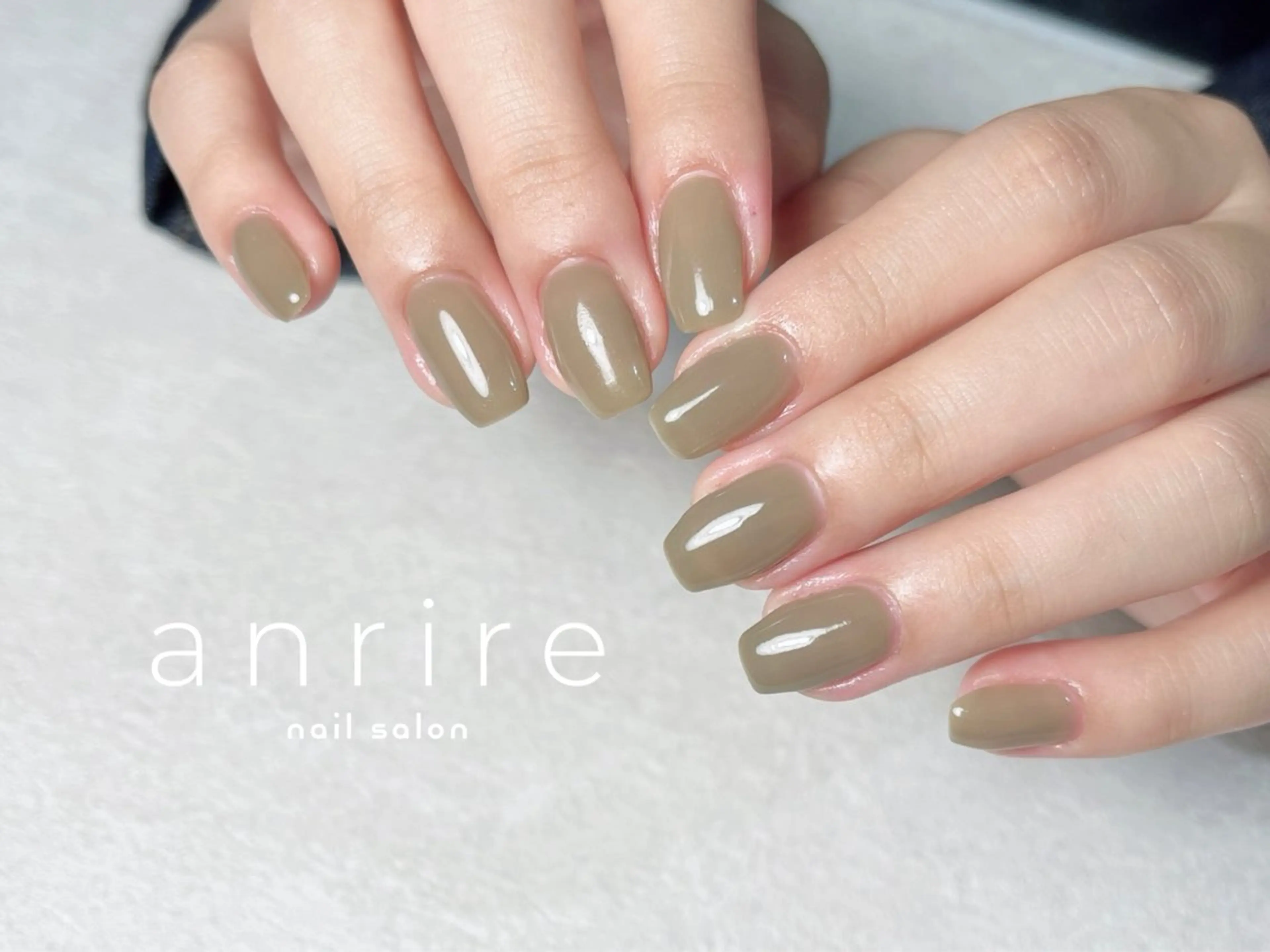 ネイル ジェルネイル グリーン ワンカラーネイル パラジェル シンプルネイル ハンドネイル nailsalon anrireのネイルデザイン