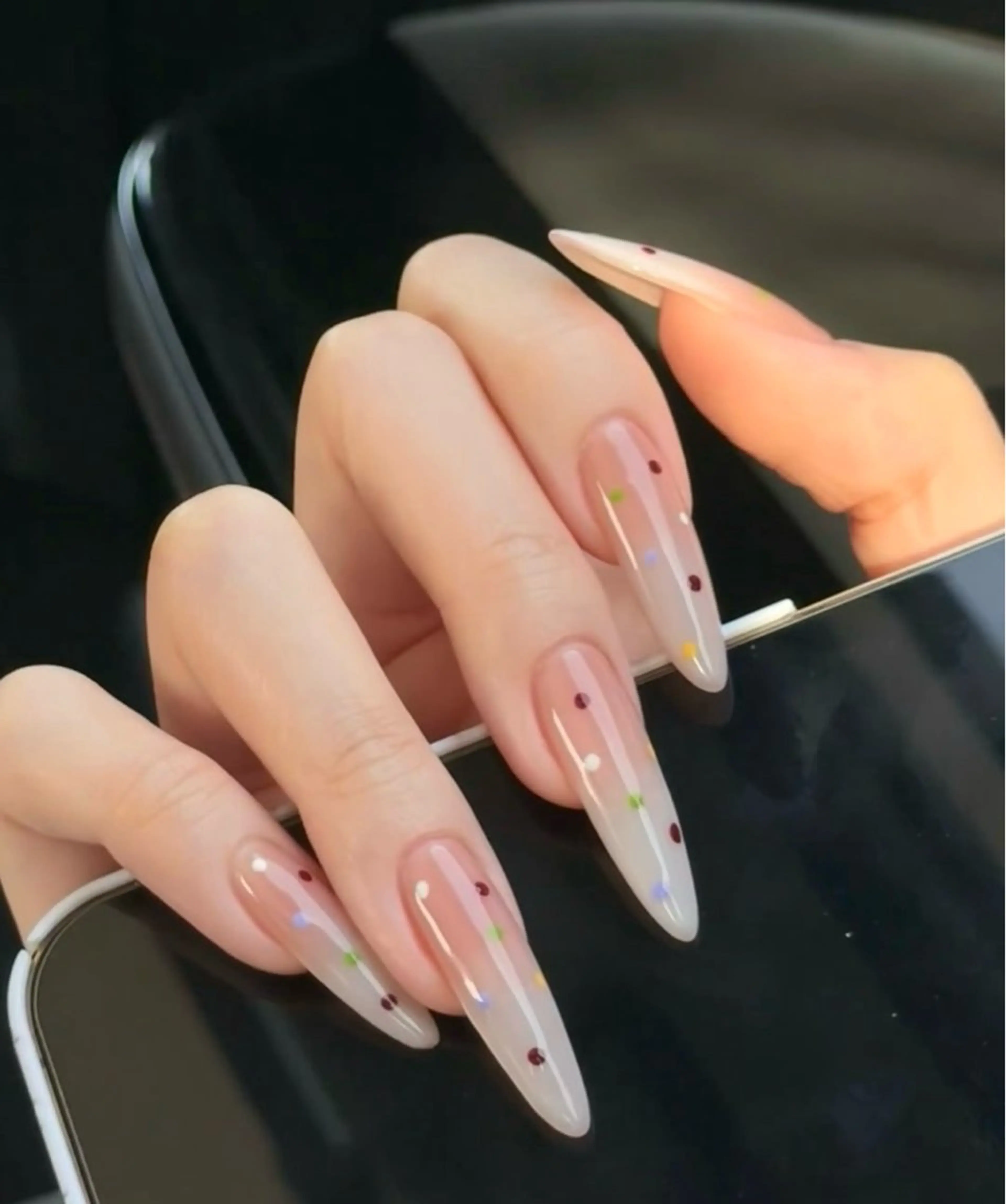 ネイル アートネイル オーロラネイル チークネイル フレンチネイル ガラスフレンチ ハンドネイル 🎀YooLi Nail salonのネイルデザイン