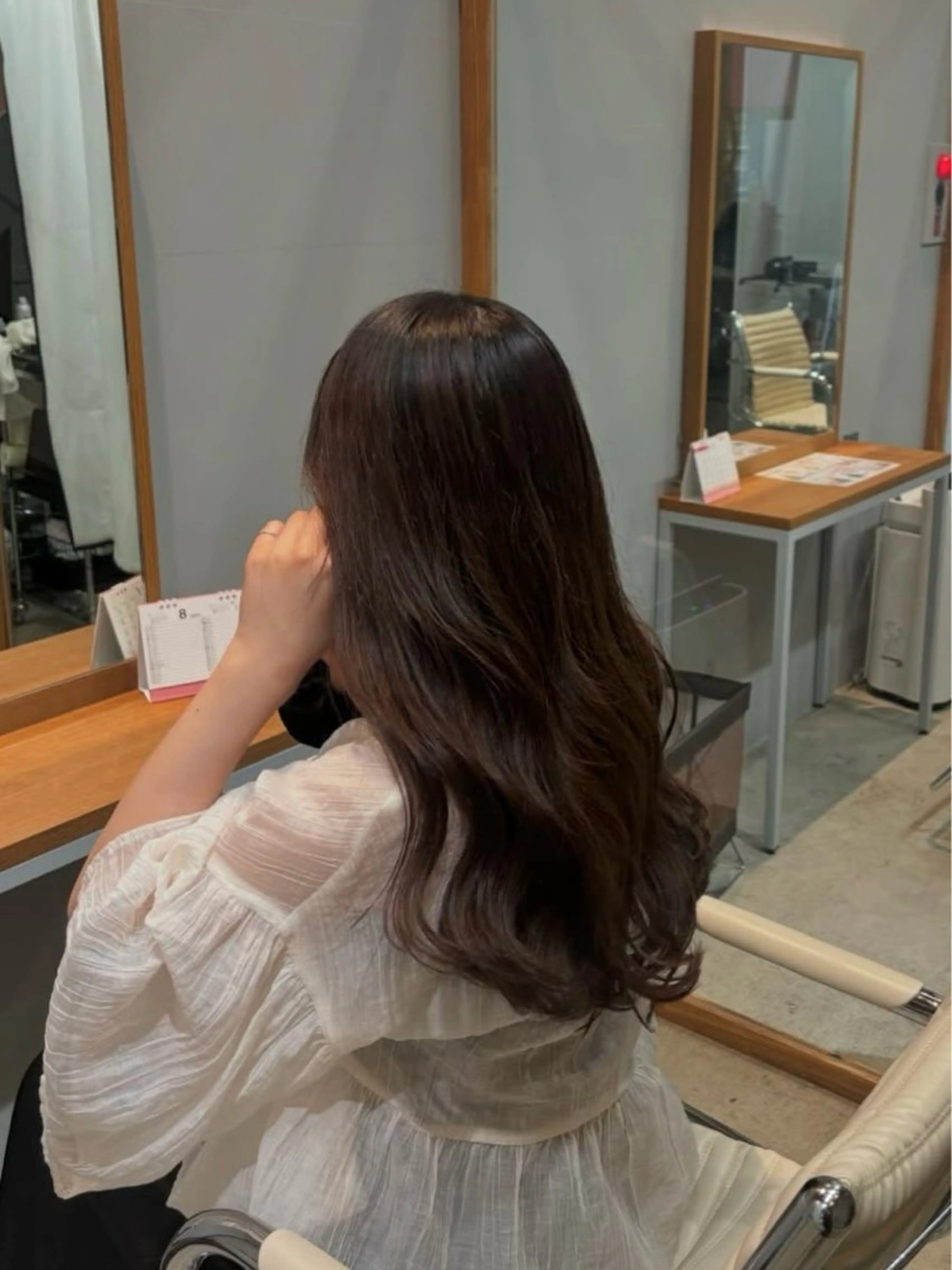 ロング カット トリートメント 井手上 華のヘアスタイル