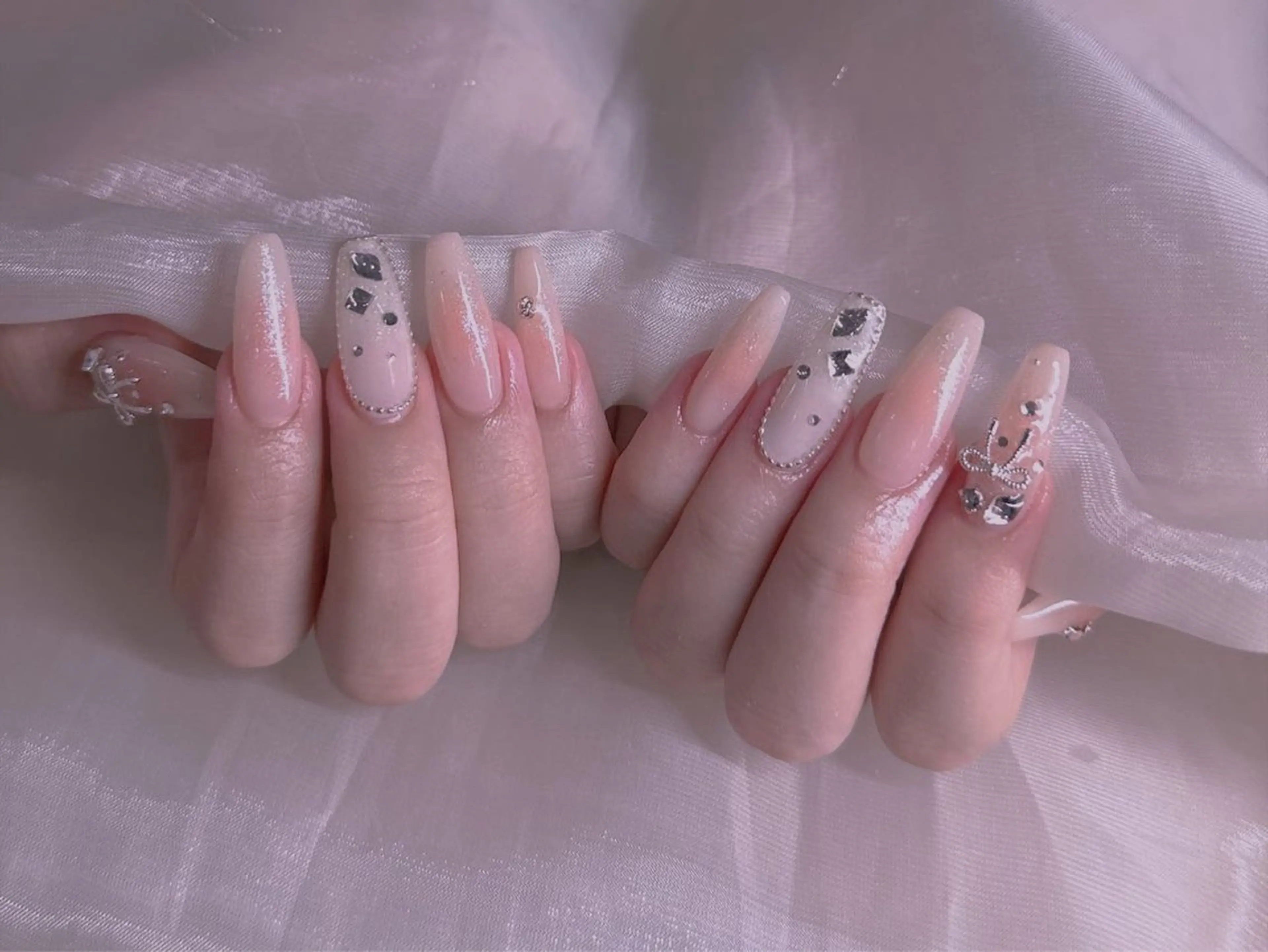 ネイル 美爪パラジェル導入店 Sunnilyのネイルデザイン