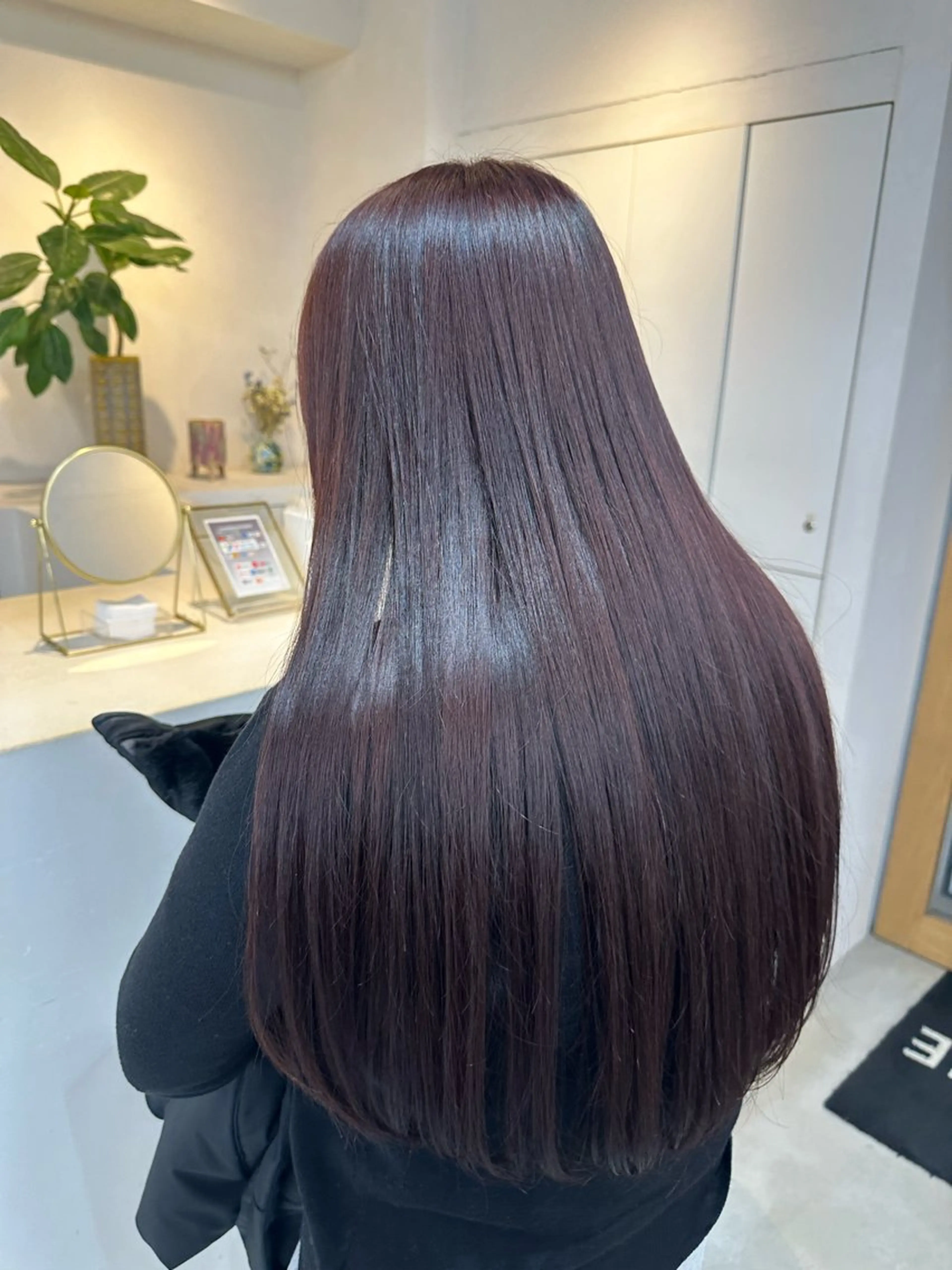 ミディアム カラー ブリーチ 透明感カラー ブリーチなしカラー ヘアカラー トリートメント 艶カラー/暖色 /縮毛/メンズヘアのヘアスタイル